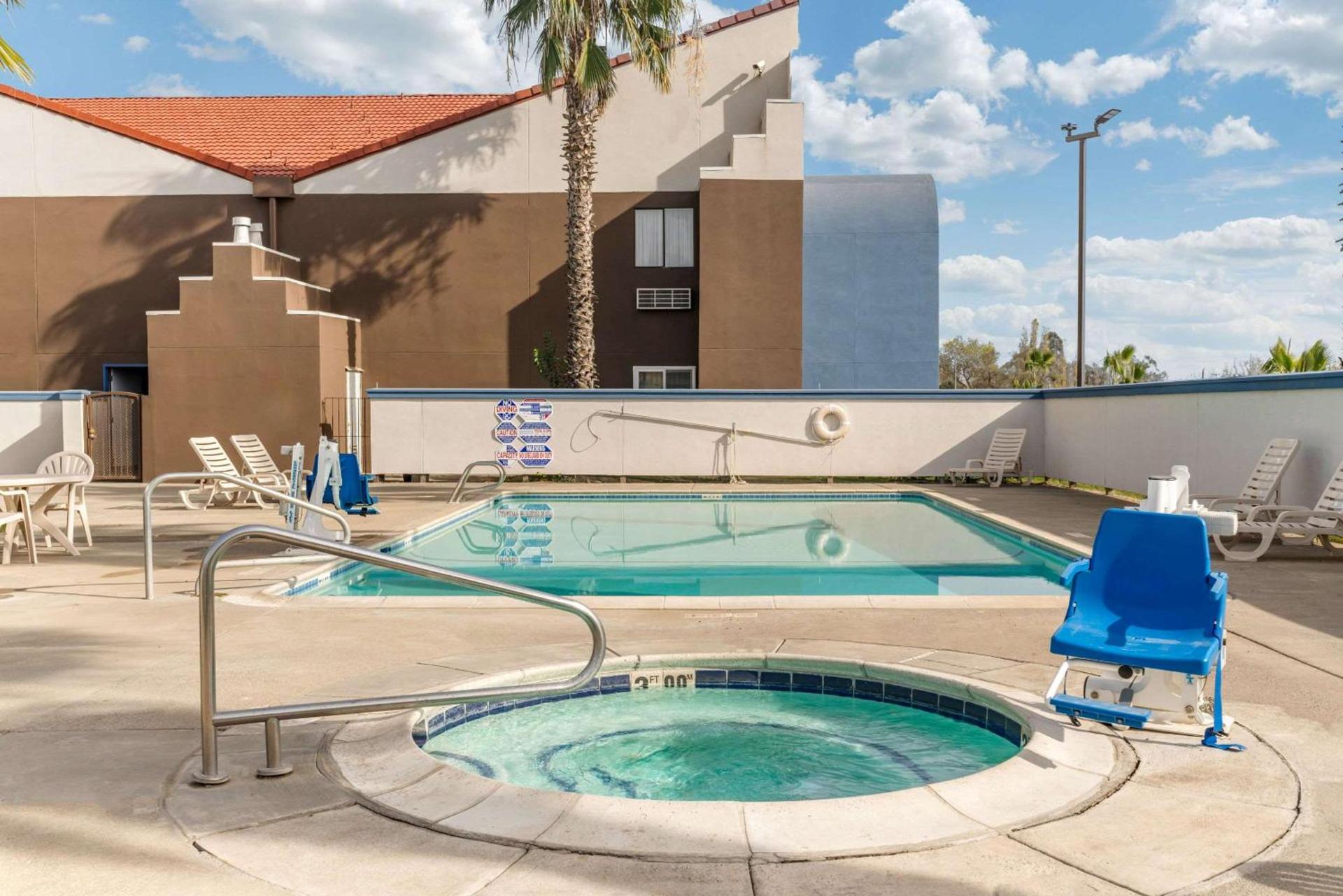 Quality Inn & Suites Vacaville photo 26