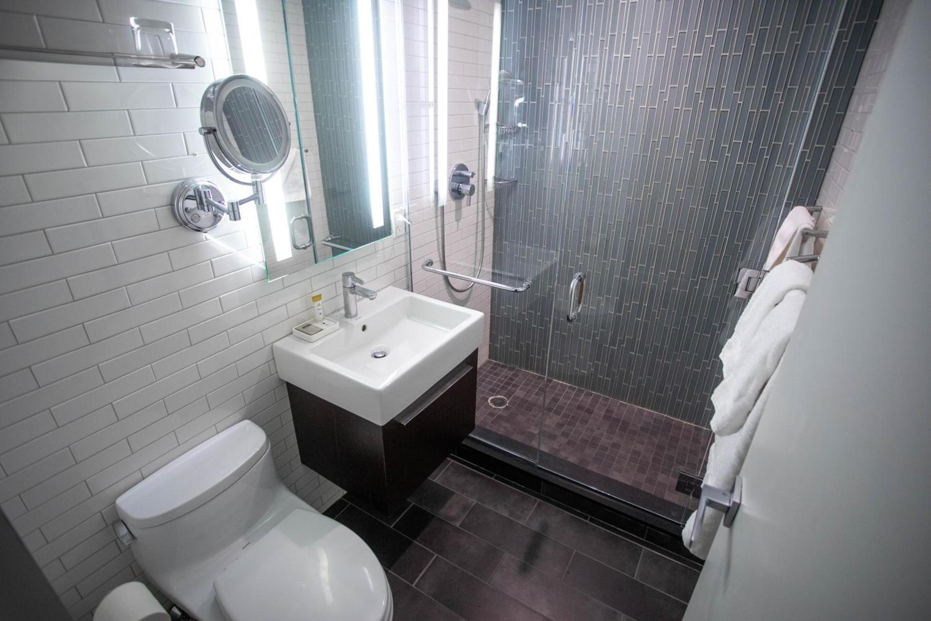 Lexington Plaza Hotel photo 32