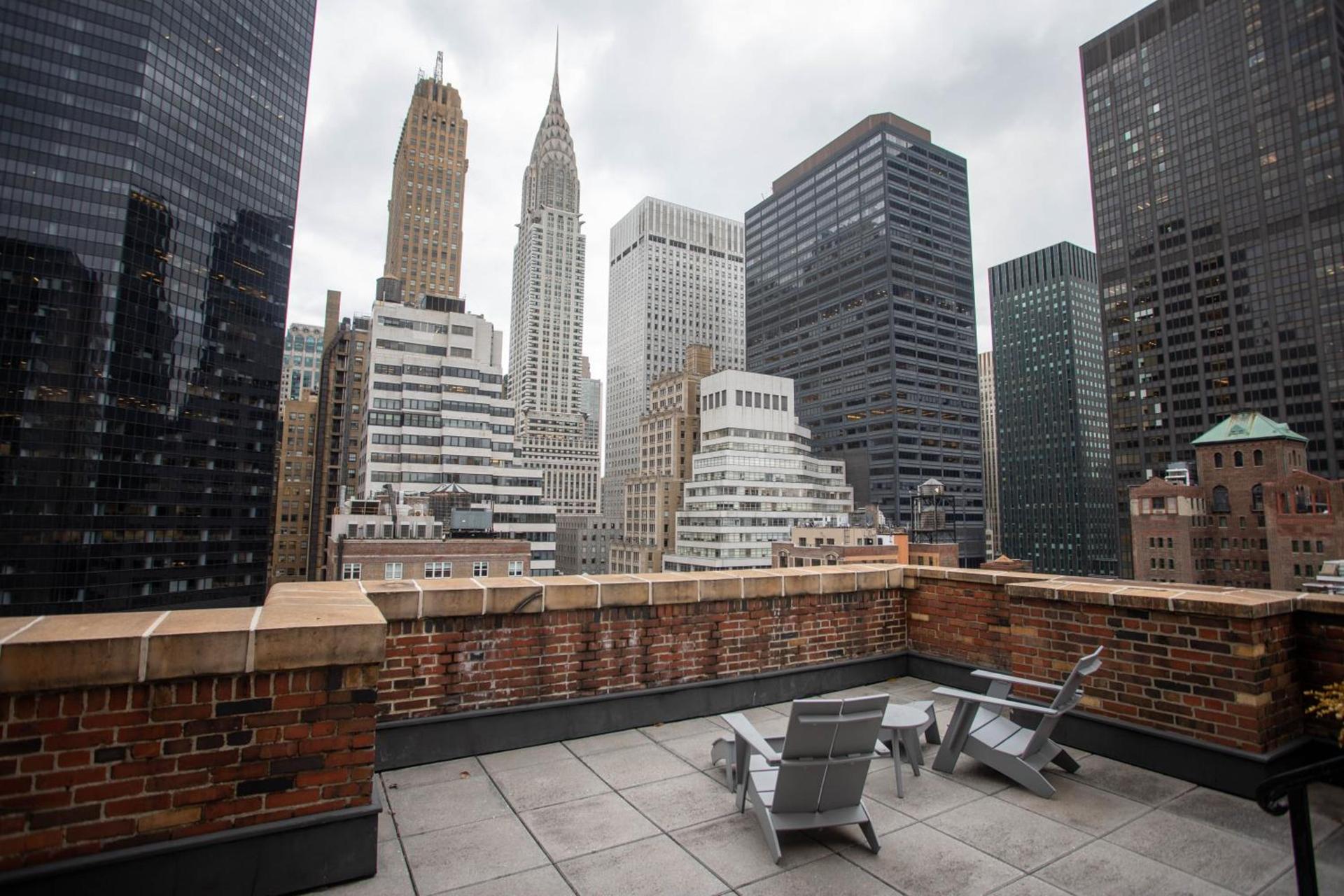 Lexington Plaza Hotel photo 40