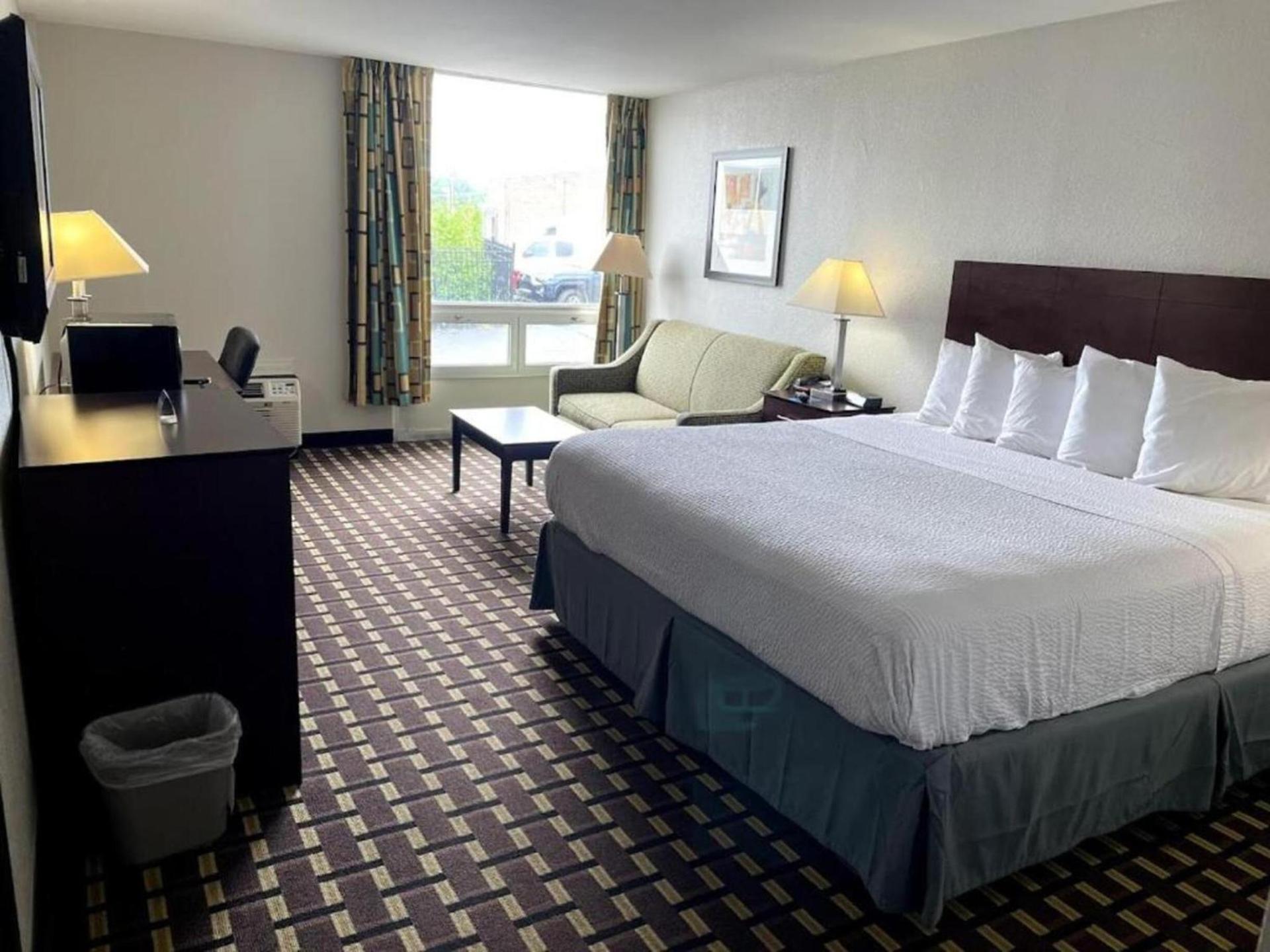 Days Inn by Wyndham Fort Wright Cincinnati Area photo 41