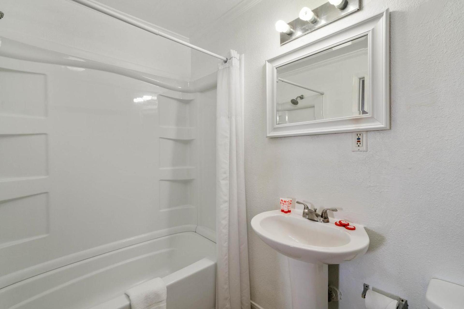 OYO Hotel Rockport- Bay View photo 19