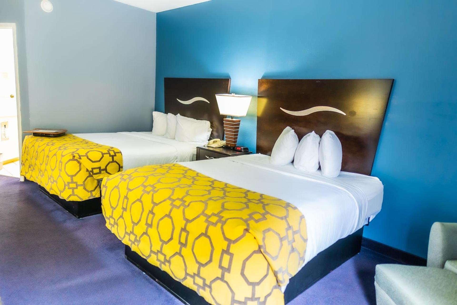 Baymont by Wyndham London KY photo 60