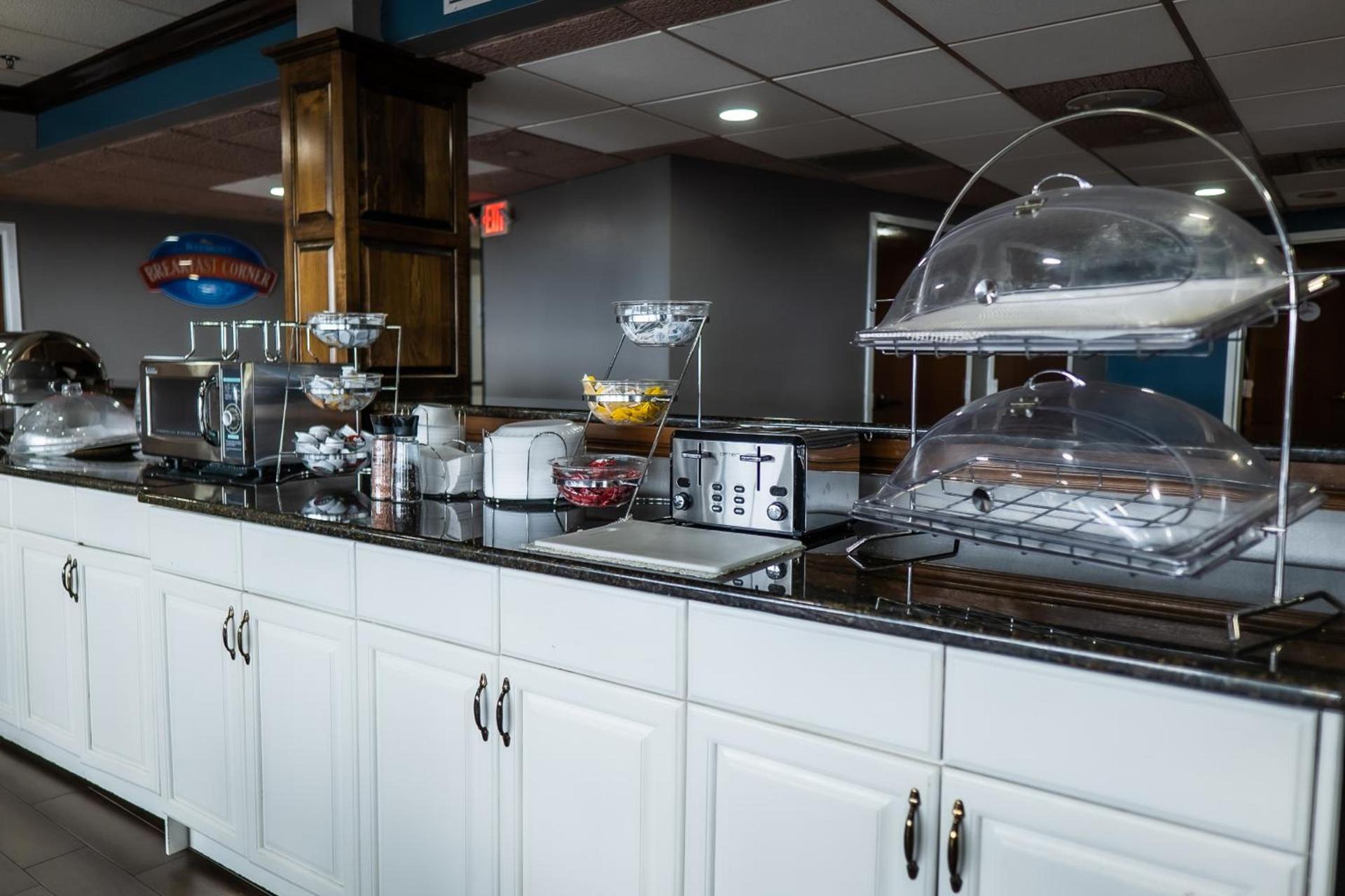 Baymont by Wyndham London KY photo 31