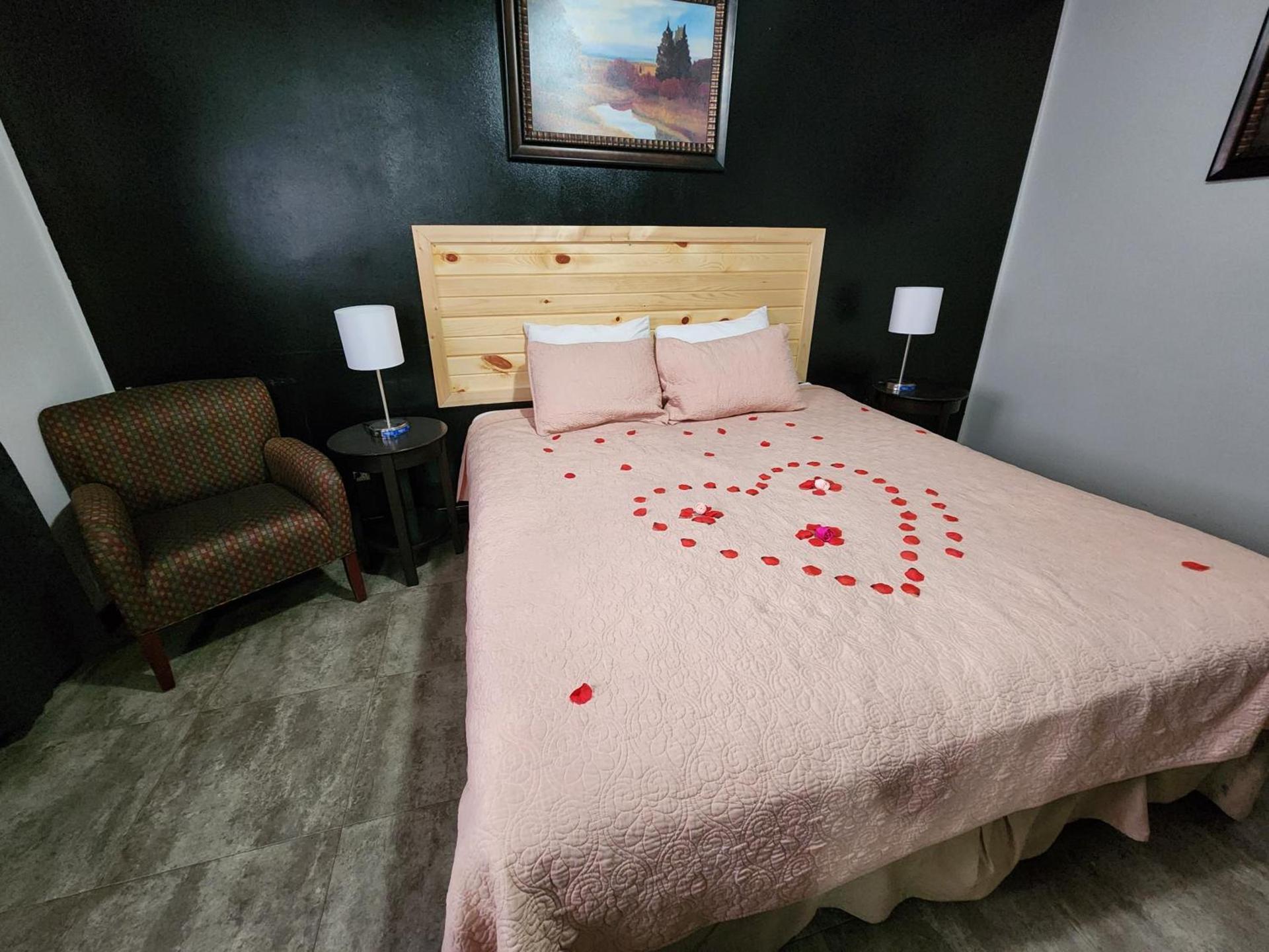 Fiesta City Motel photo 99