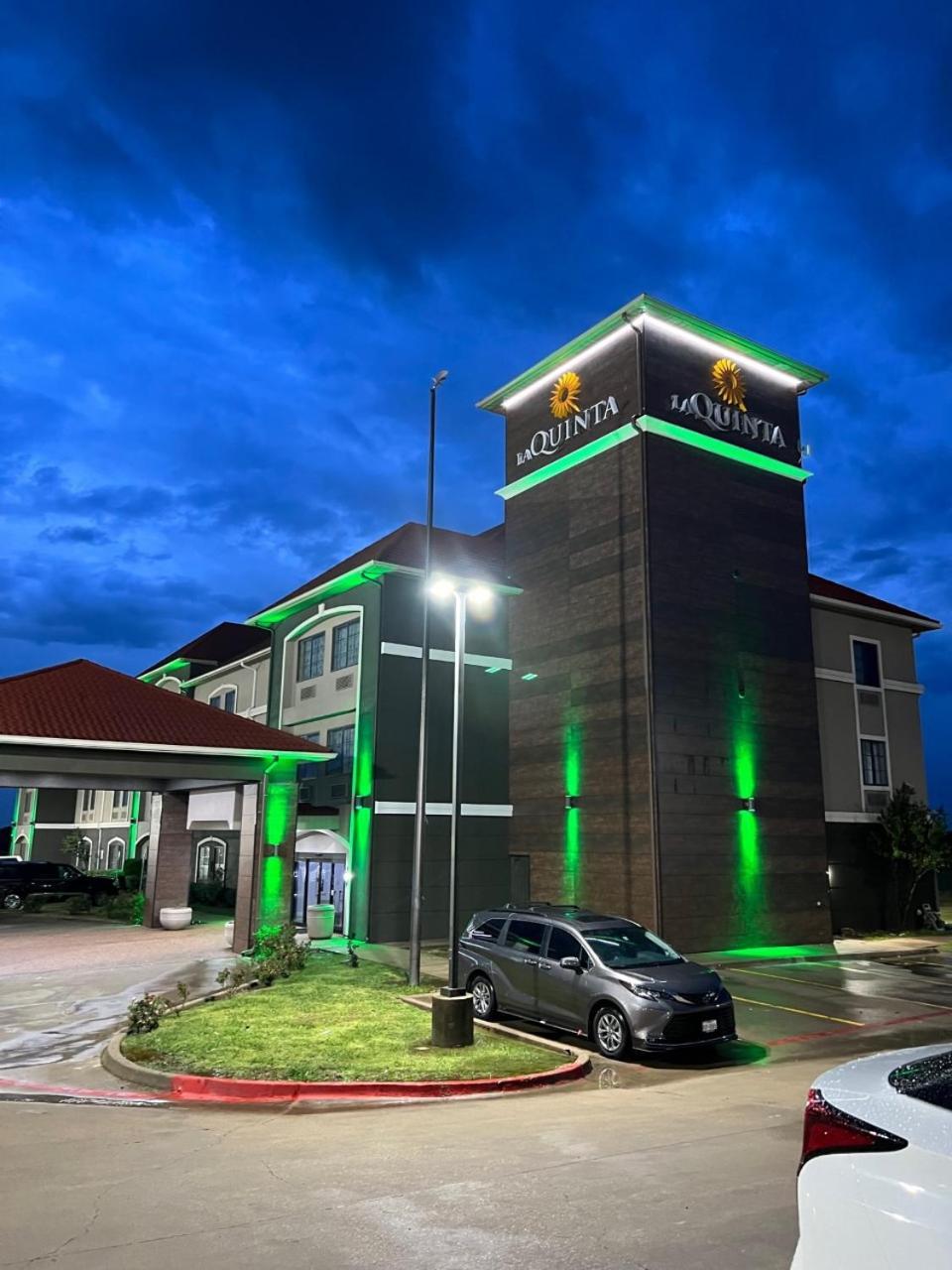 La Quinta by Wyndham Alvarado — hotel in Alvarado