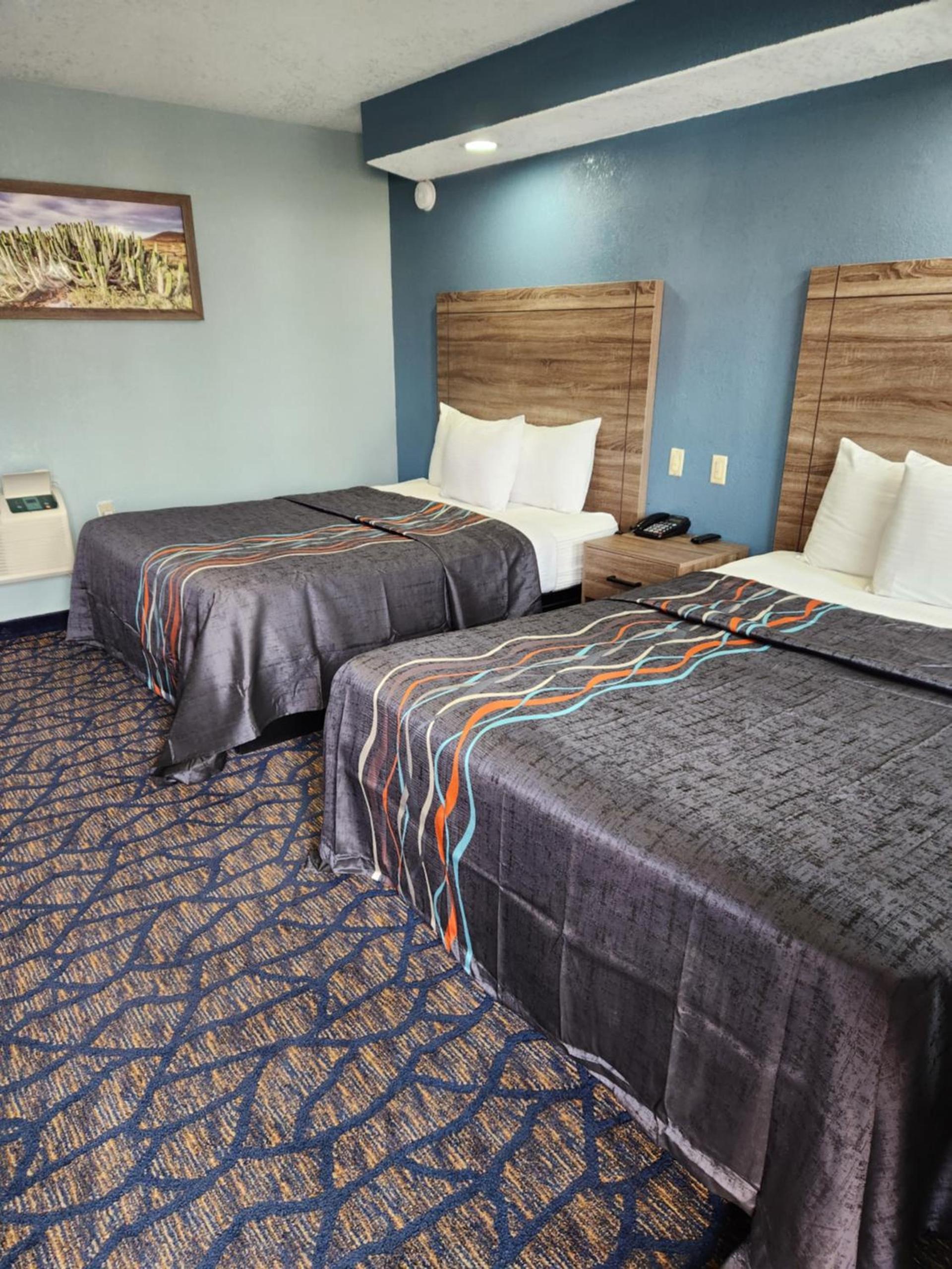 Travelodge by Wyndham Barstow photo 13