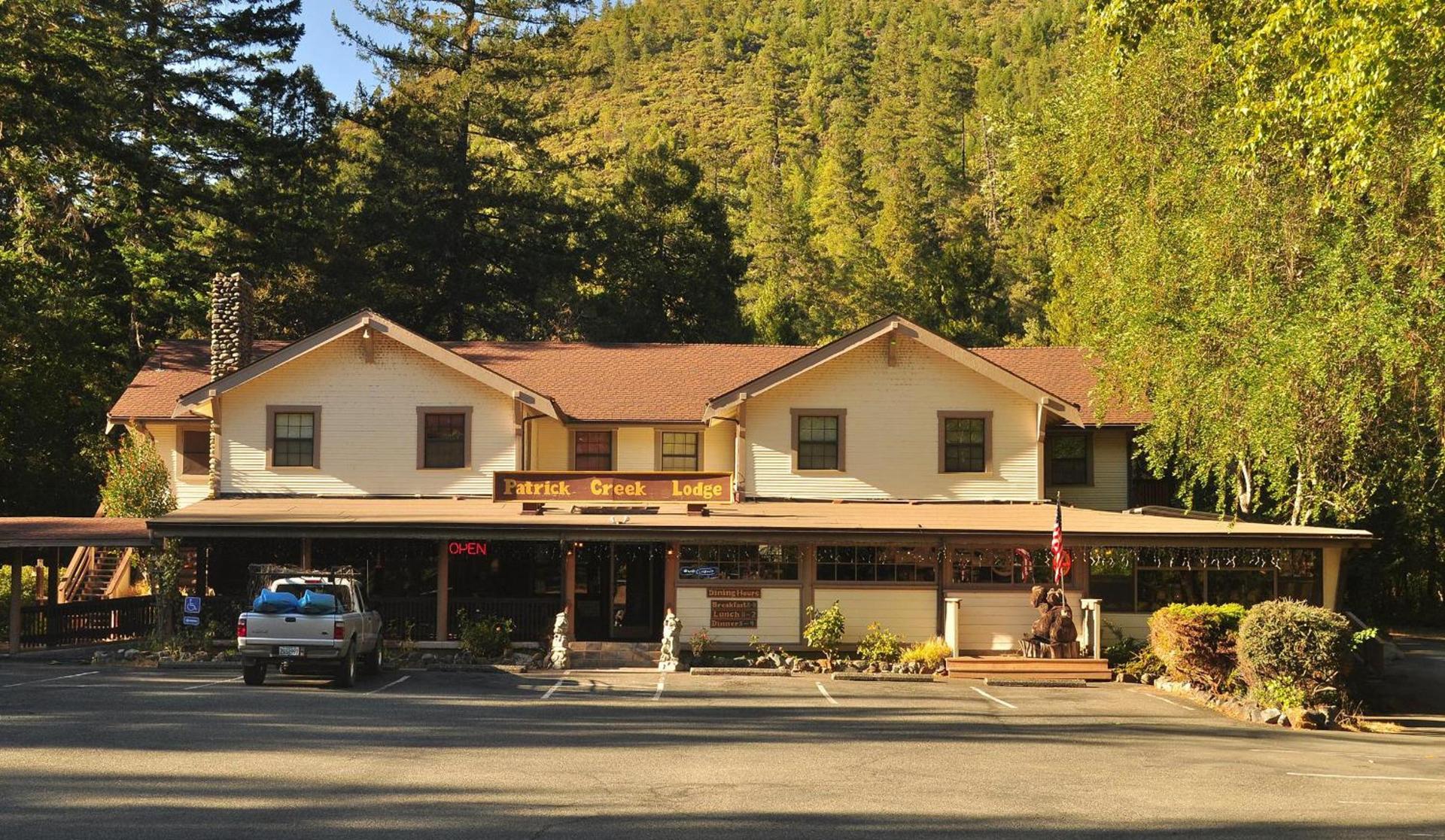 Patrick Creek Lodge photo 1