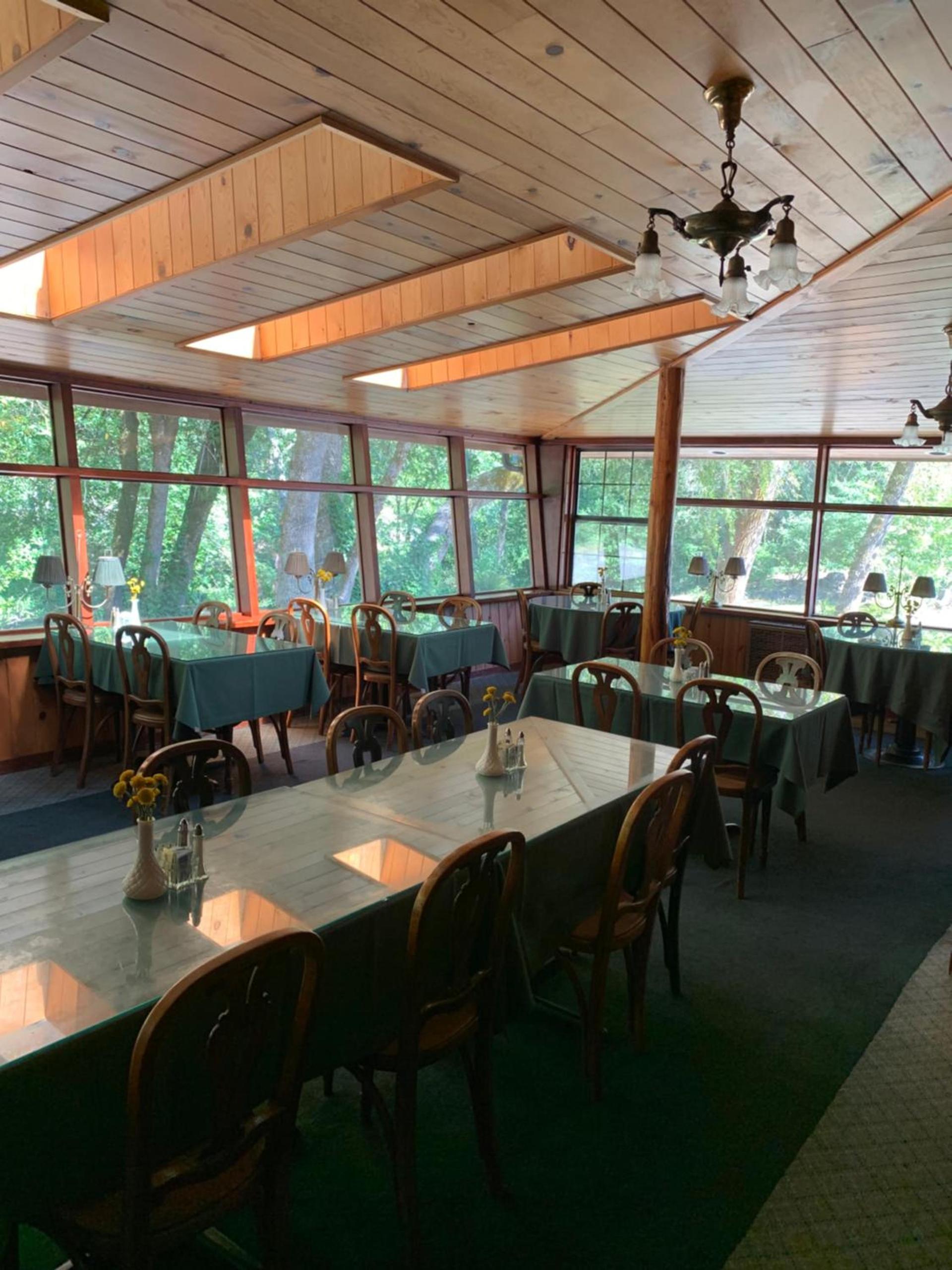 Patrick Creek Lodge photo 10
