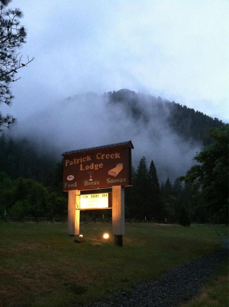 Patrick Creek Lodge photo 53