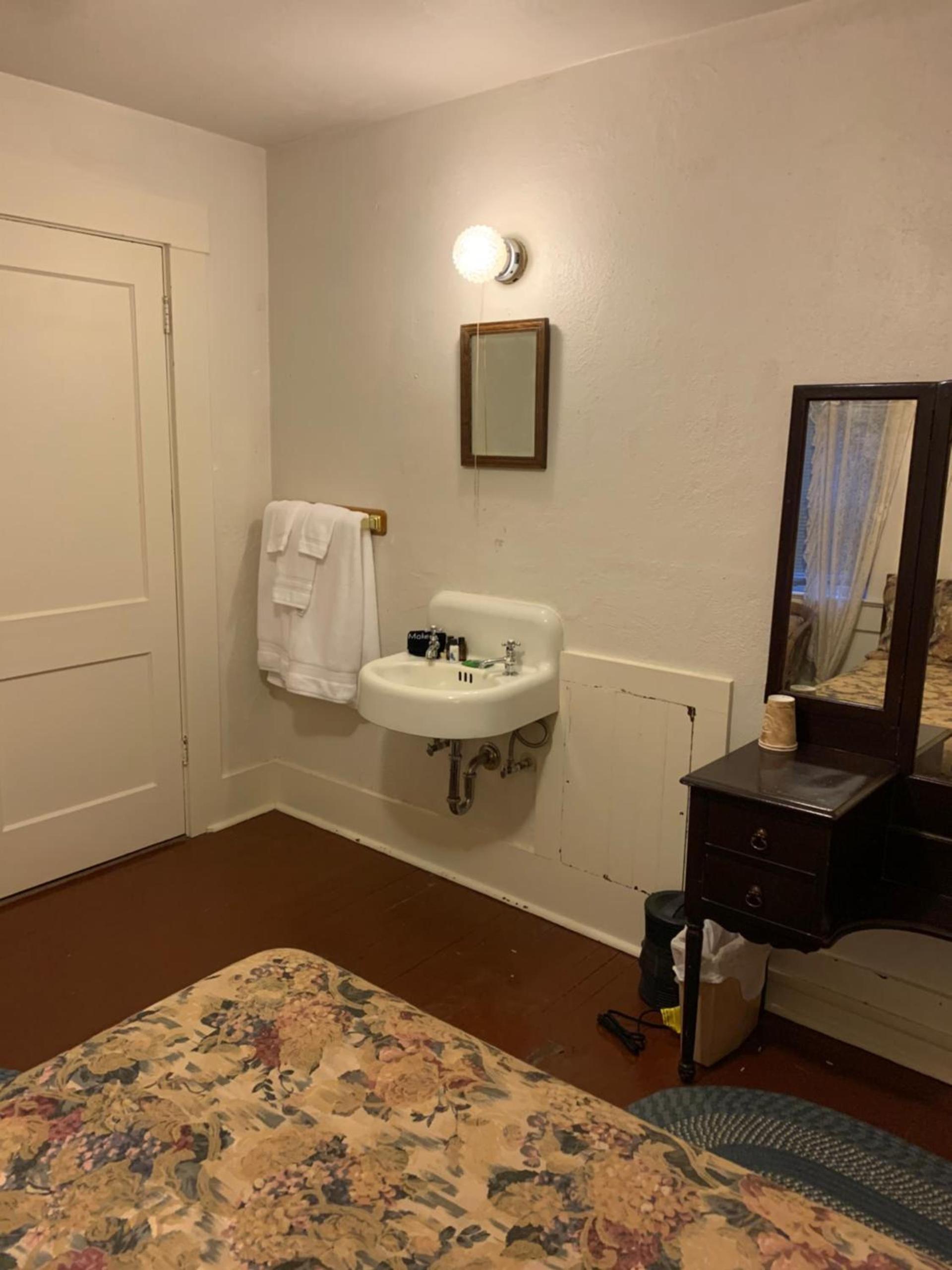Patrick Creek Lodge photo 66
