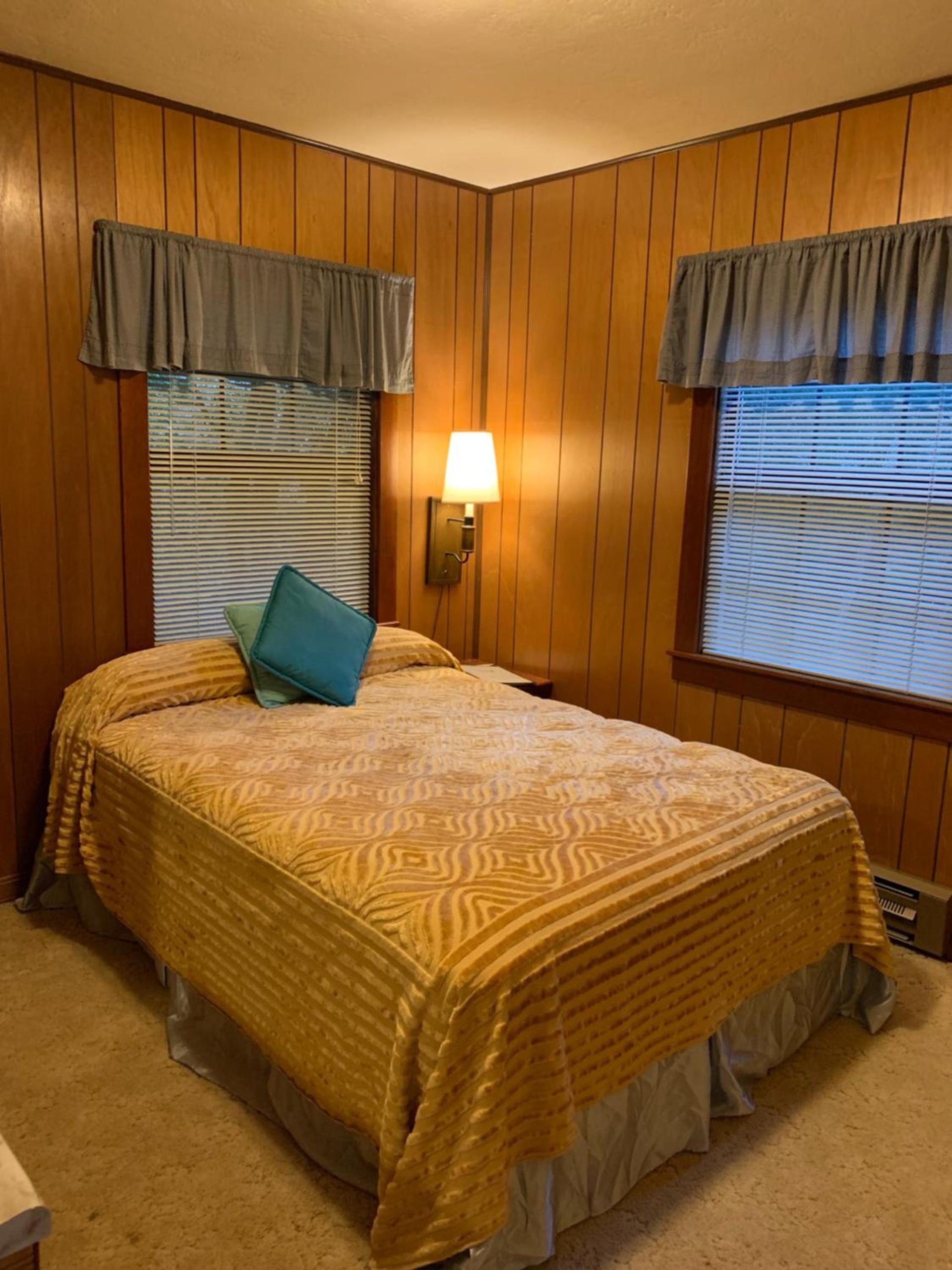 Patrick Creek Lodge photo 2