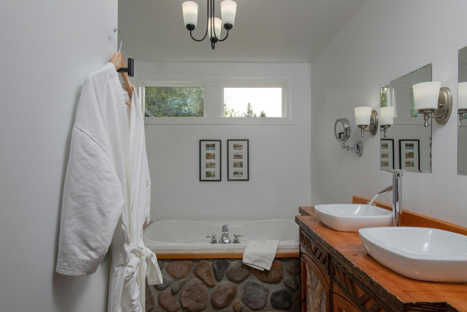 The Lodge at Moosehead Lake photo 39