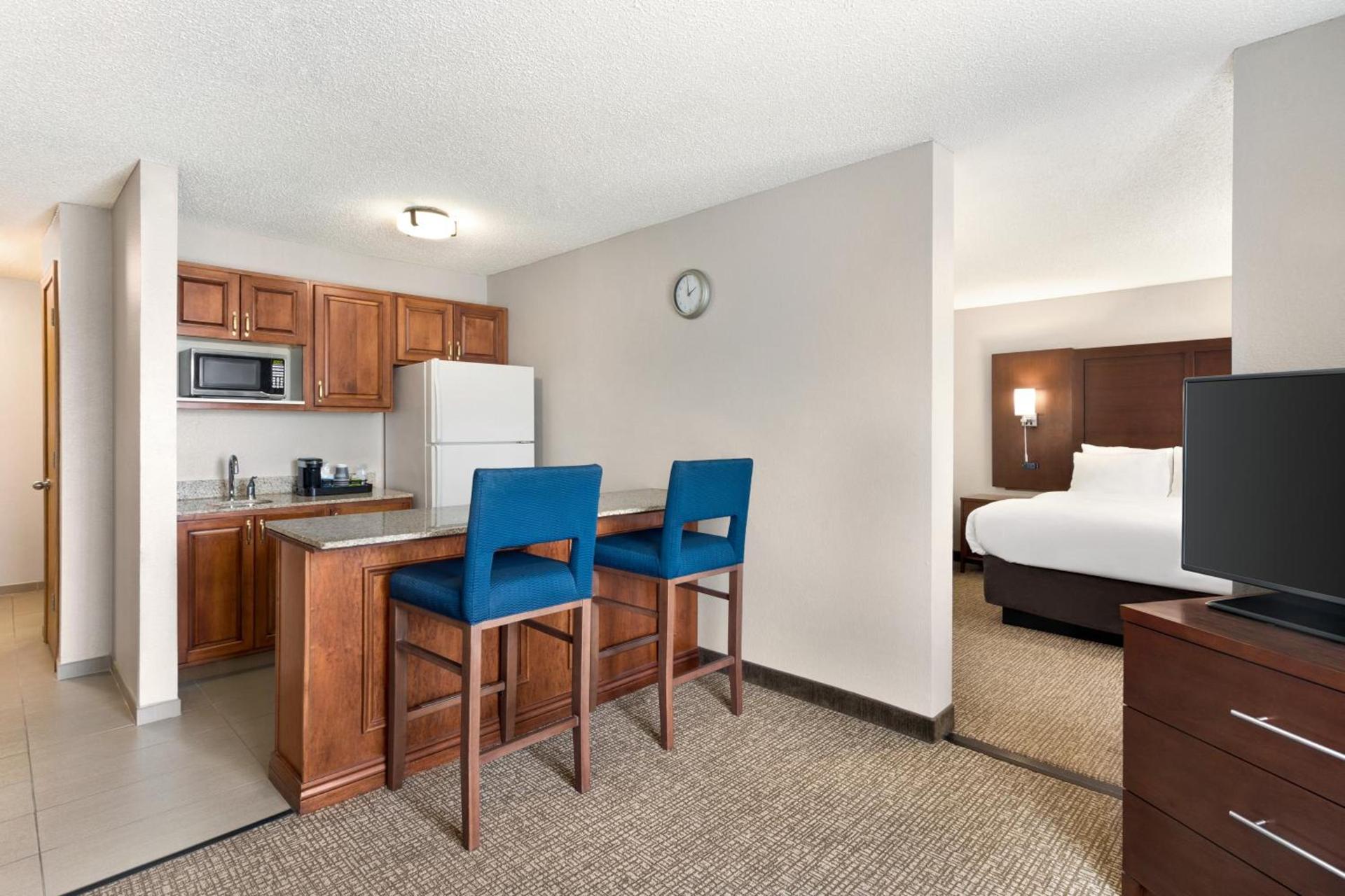 Country Inn & Suites by Radisson, Stillwater, MN photo 57
