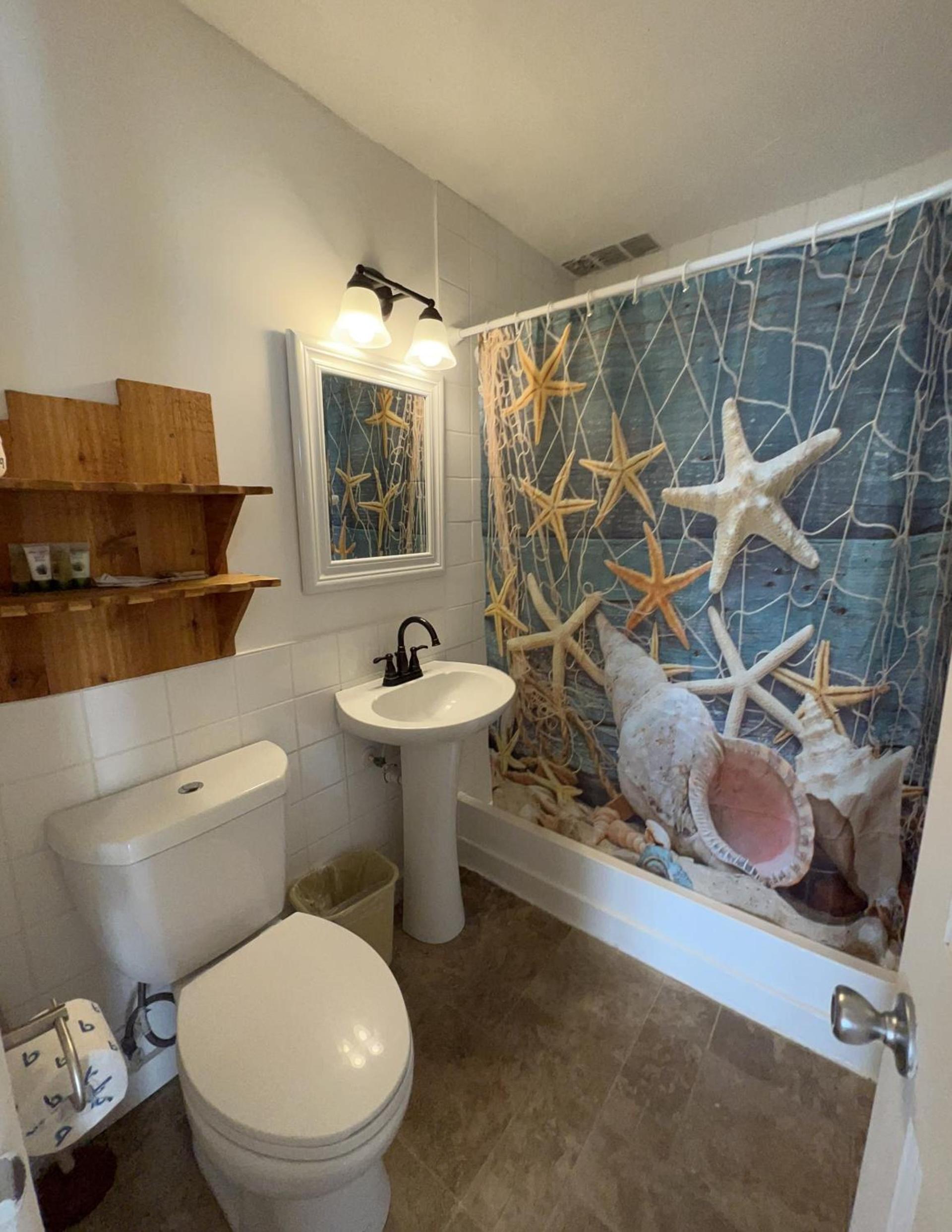 Buccaneer Quarters and Suites photo 14