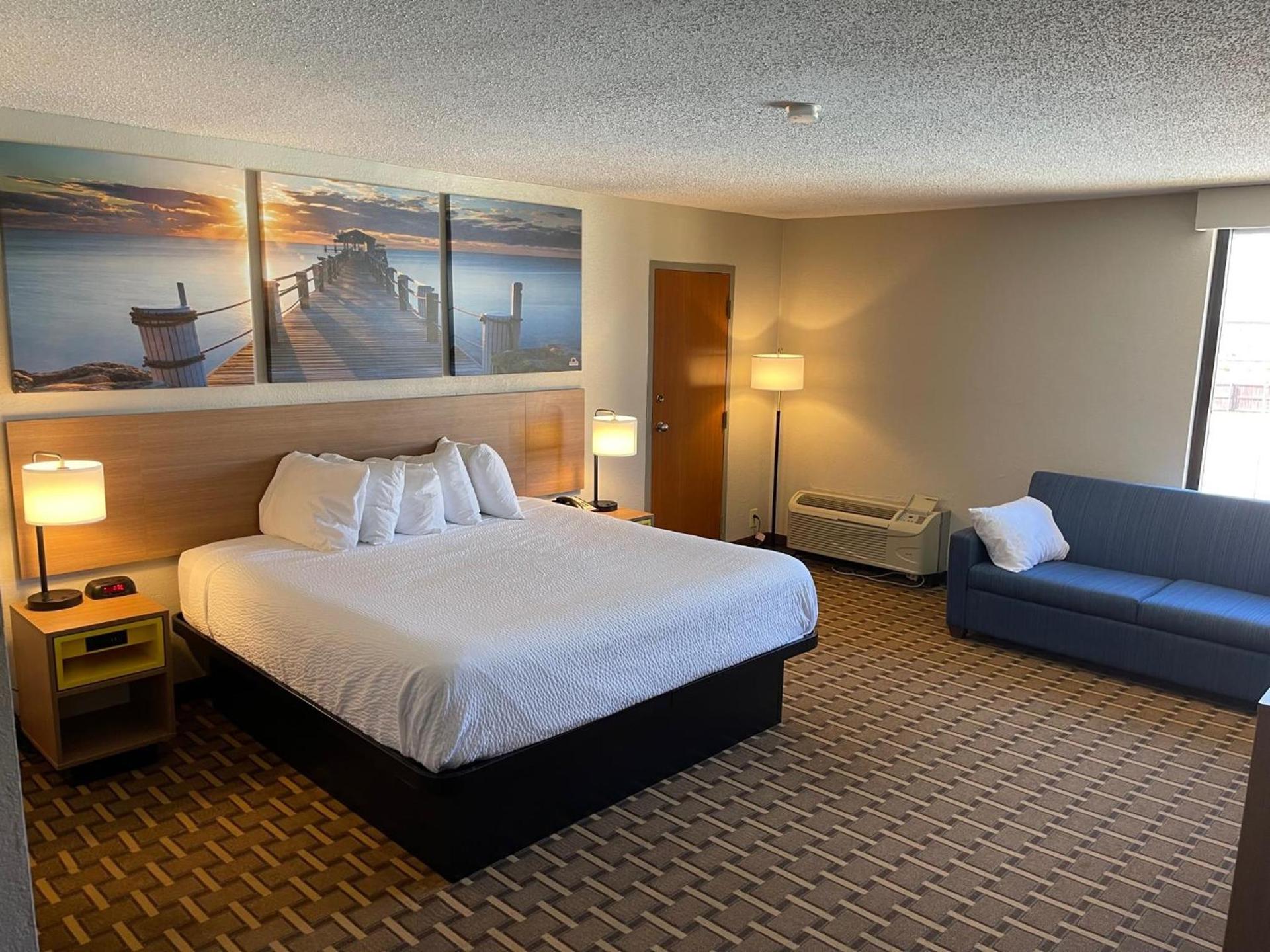 Days Inn by Wyndham Fayetteville-South/I-95 Exit 49 photo 22