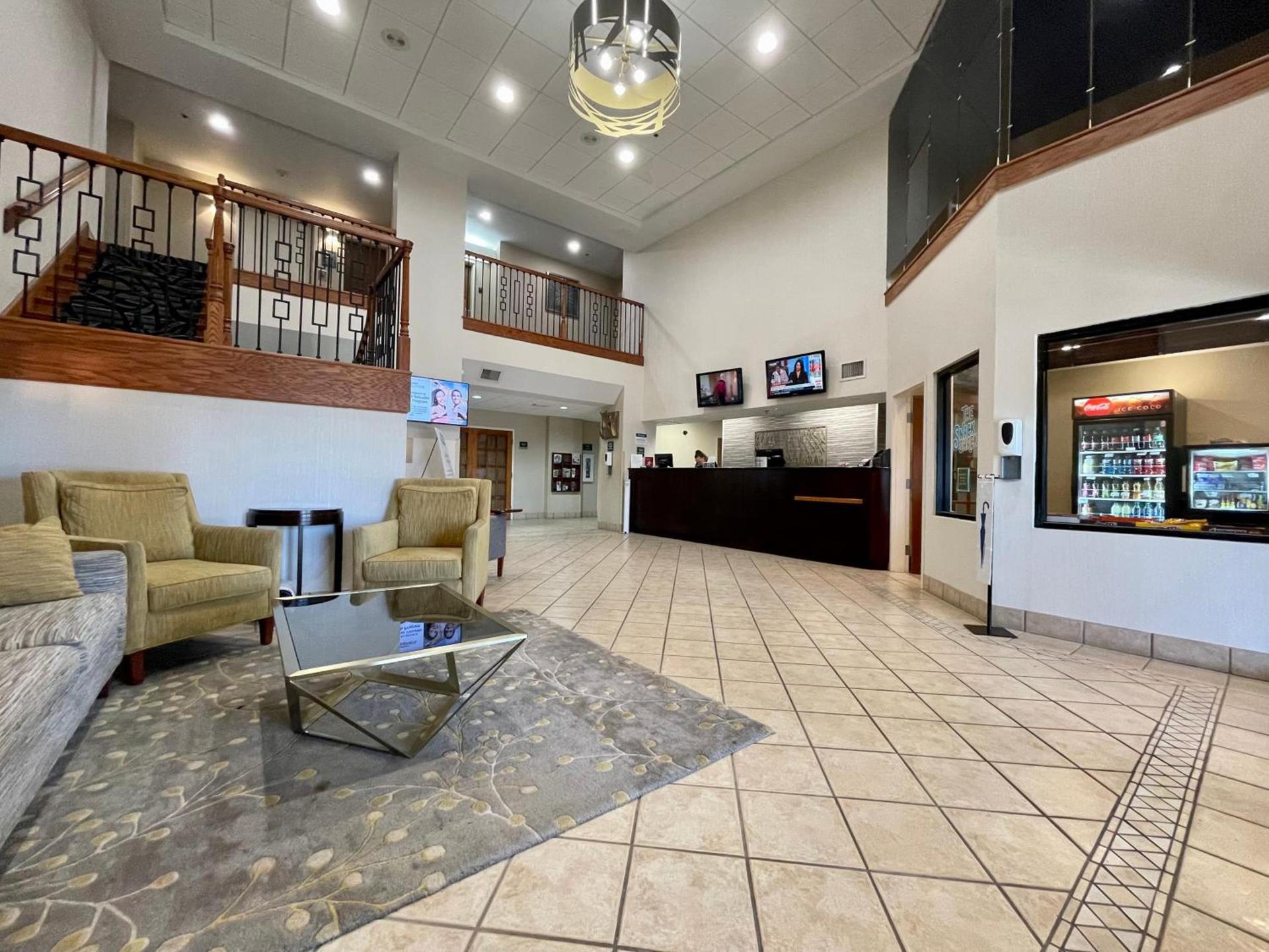 Best Western Plus Executive Hotel & Suites photo 26