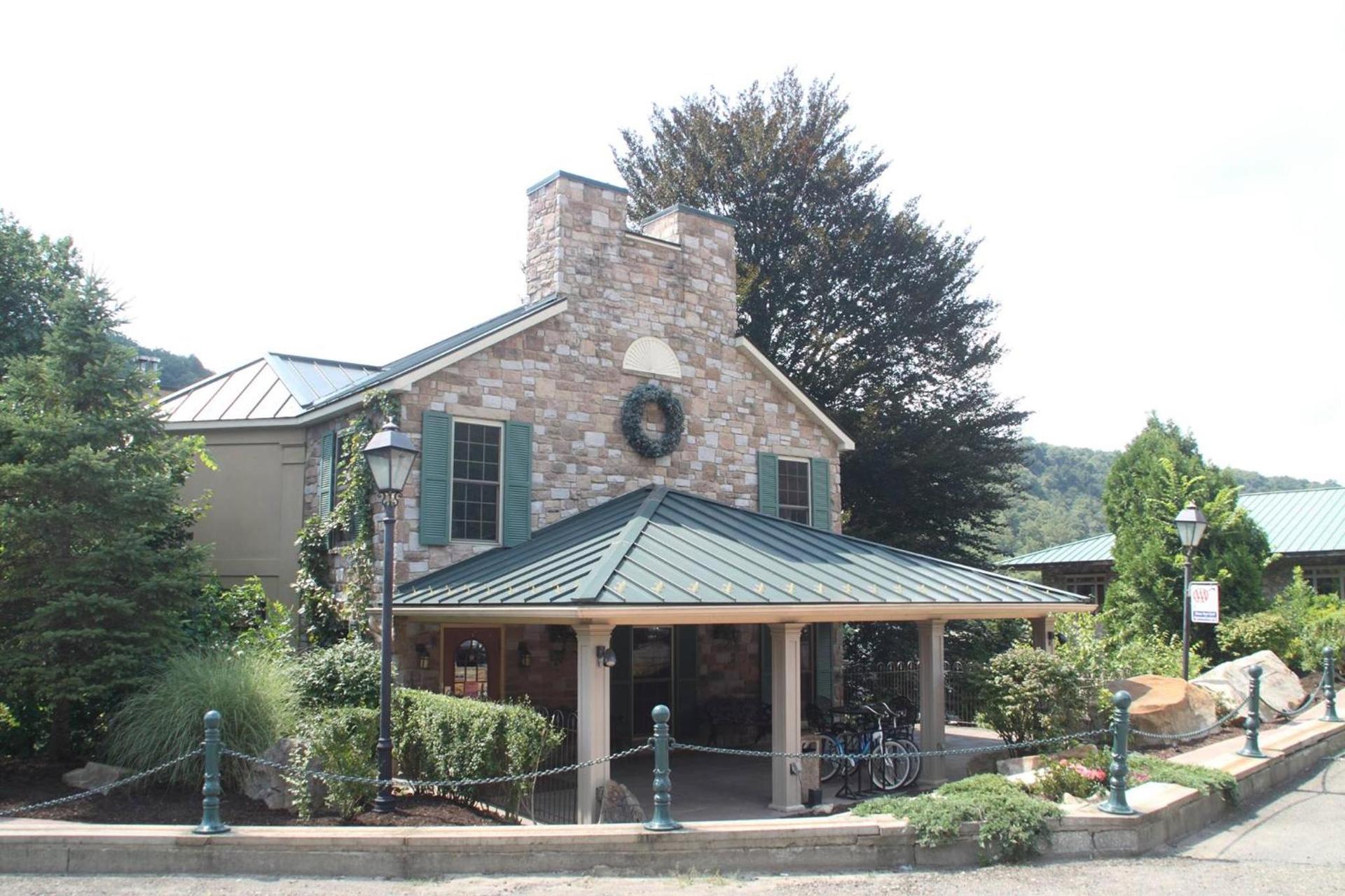 Foxburg Inn photo 1