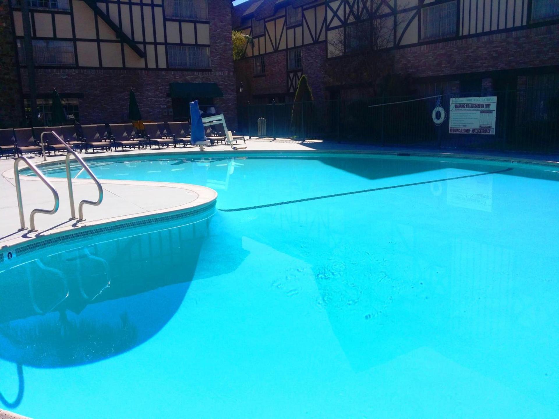 Anaheim Majestic Garden Hotel photo 36