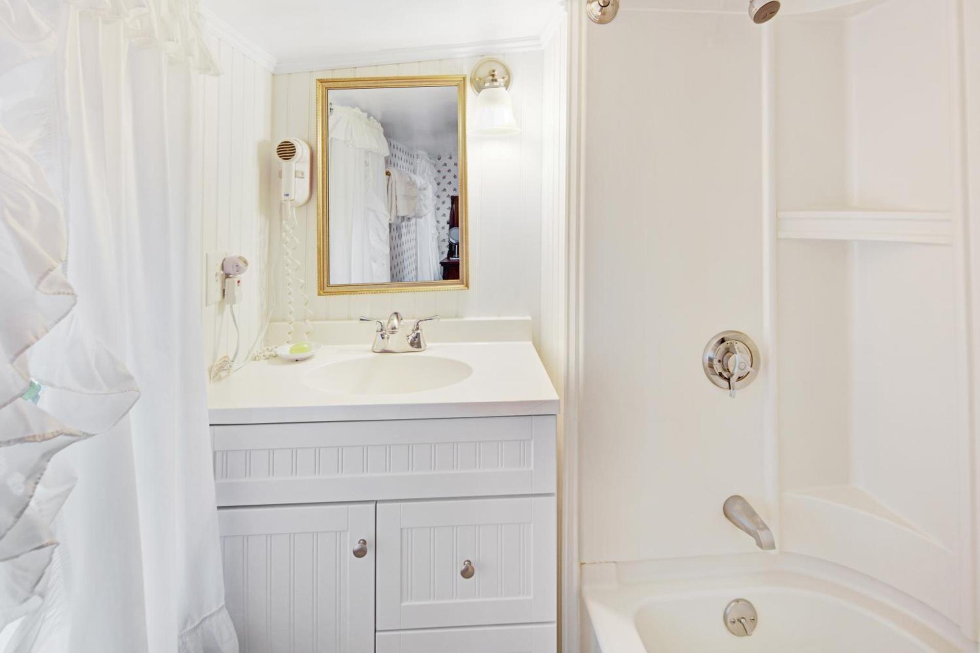 The Lightkeeper’s Inn photo 29