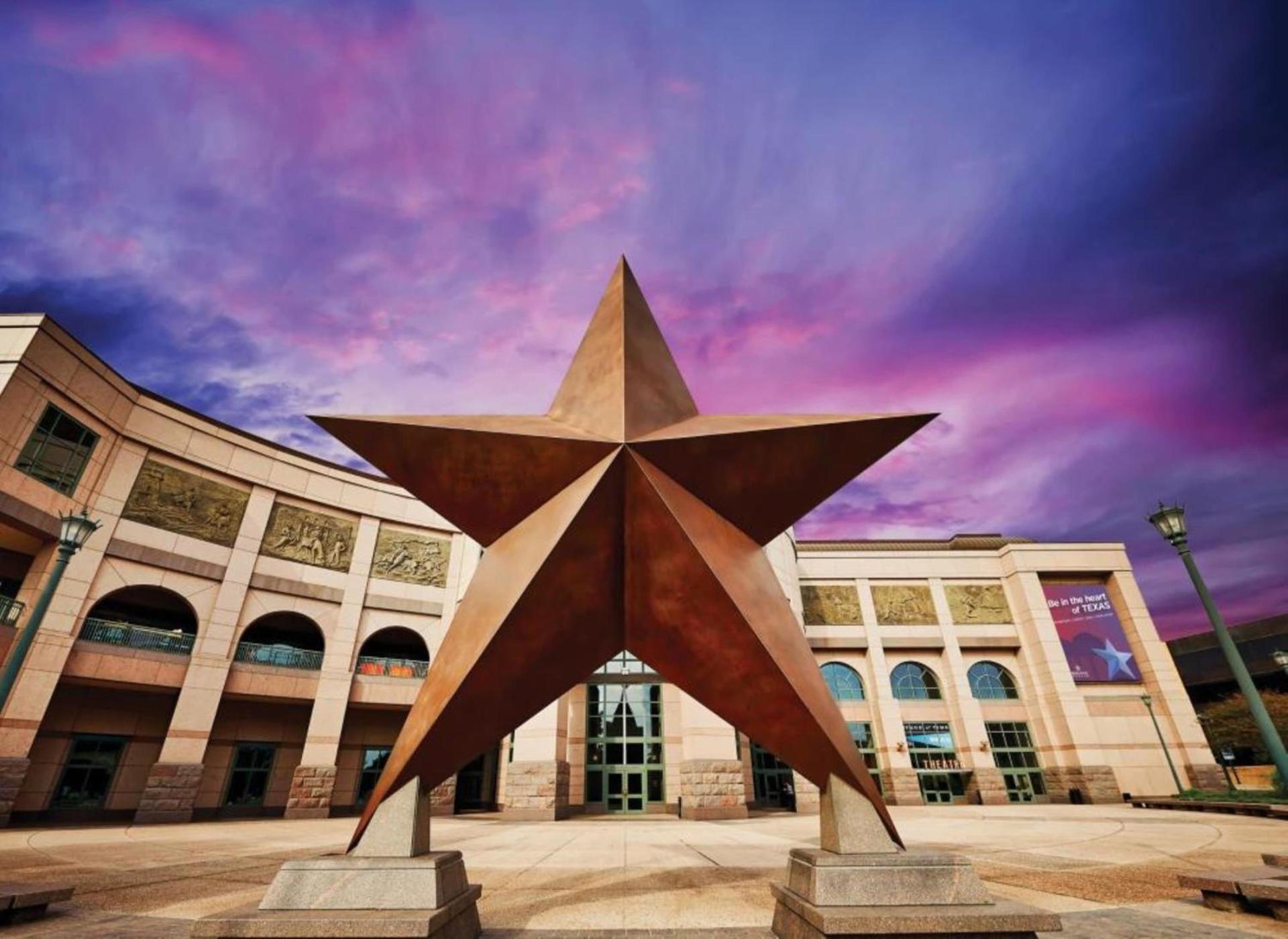 Holiday Inn Express & Suites Austin North Central by IHG photo 8