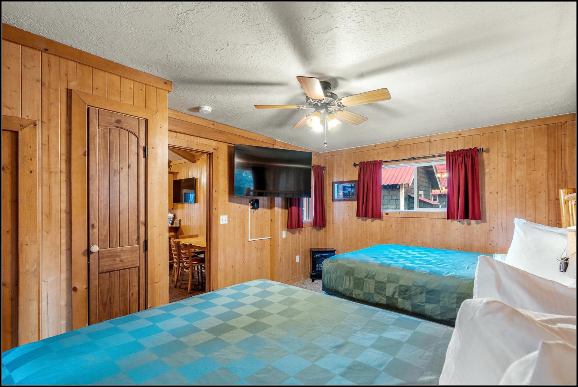 Brundage Bungalows photo 8