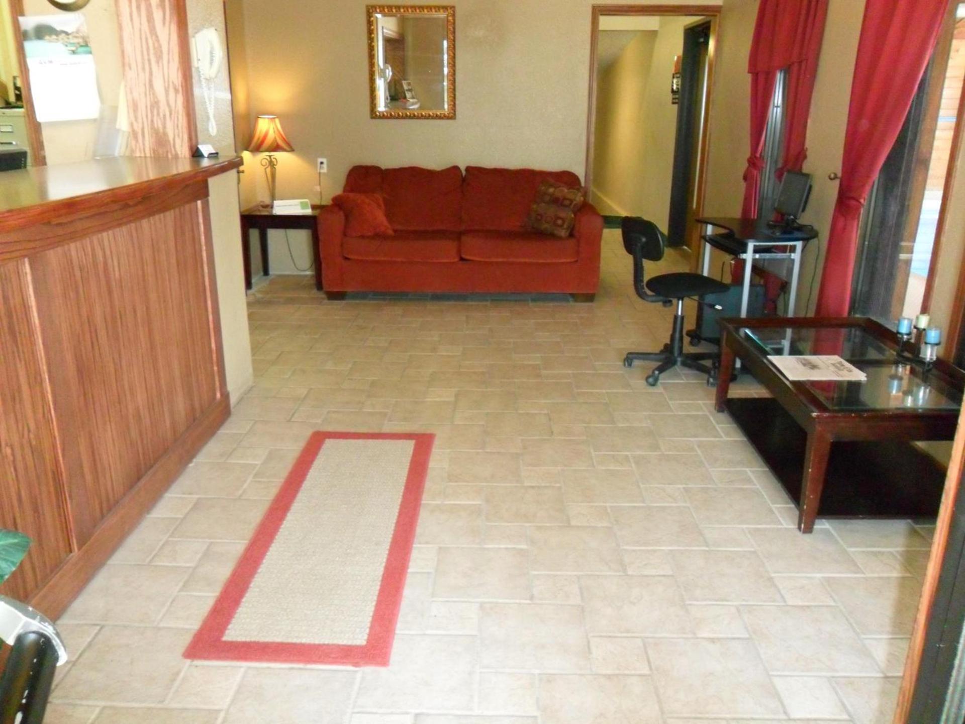 Super 8 by Wyndham Chadron NE photo 18