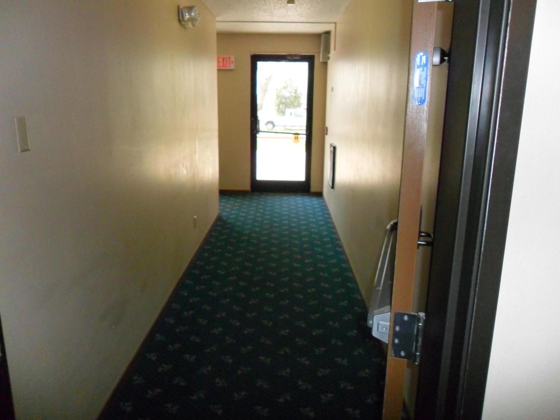 Super 8 by Wyndham Chadron NE photo 20