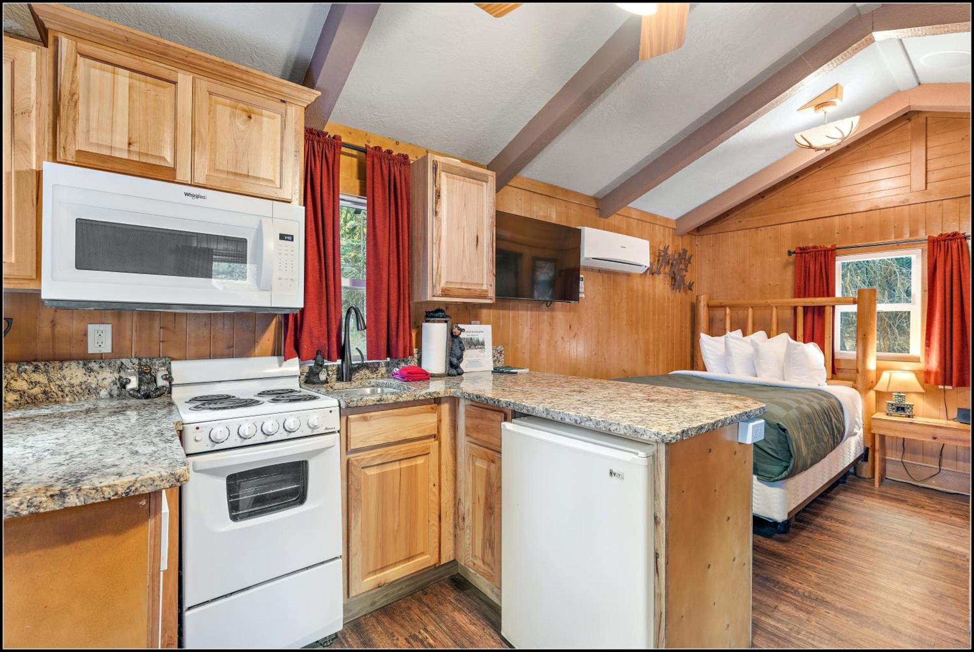 Brundage Bungalows photo 38