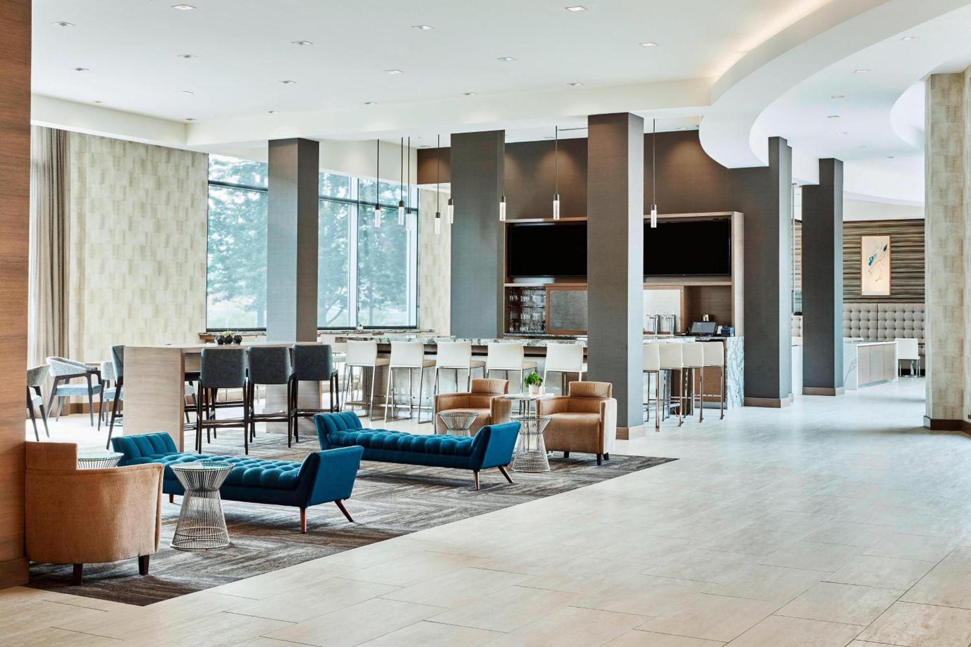 AC Hotel by Marriott Cincinnati at The Banks photo 73