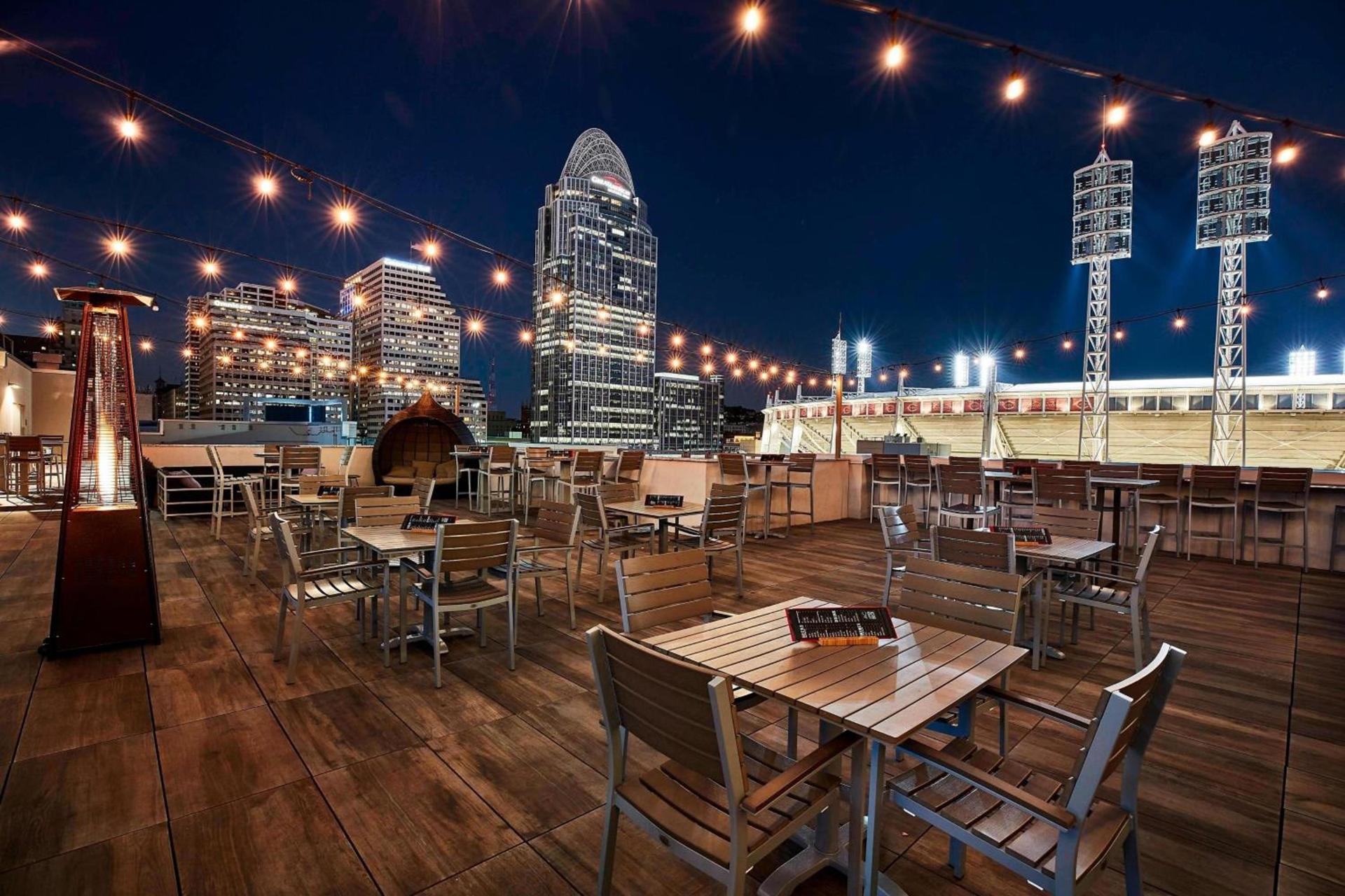 AC Hotel by Marriott Cincinnati at The Banks photo 39
