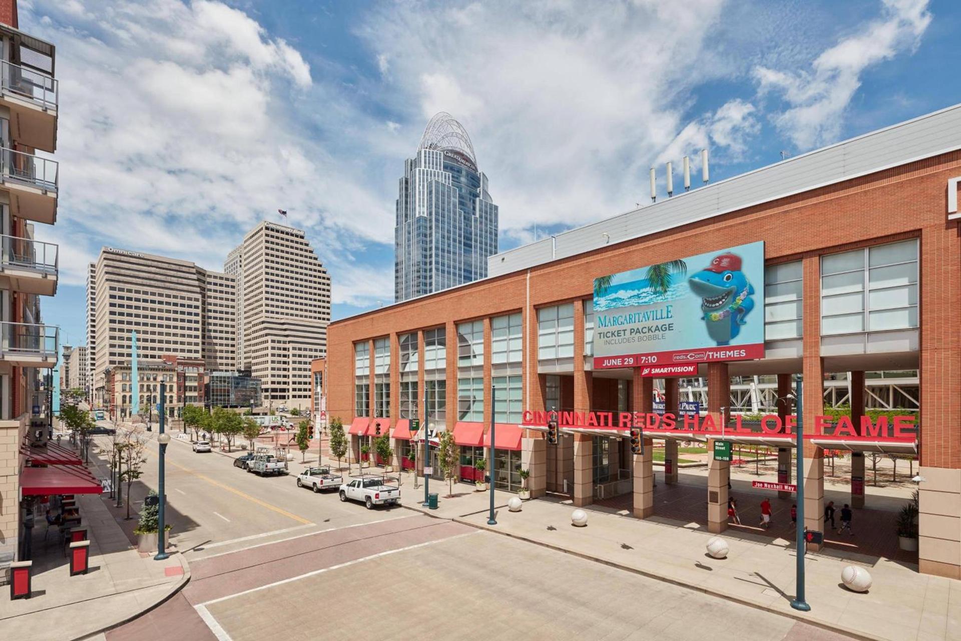 AC Hotel by Marriott Cincinnati at The Banks photo 16