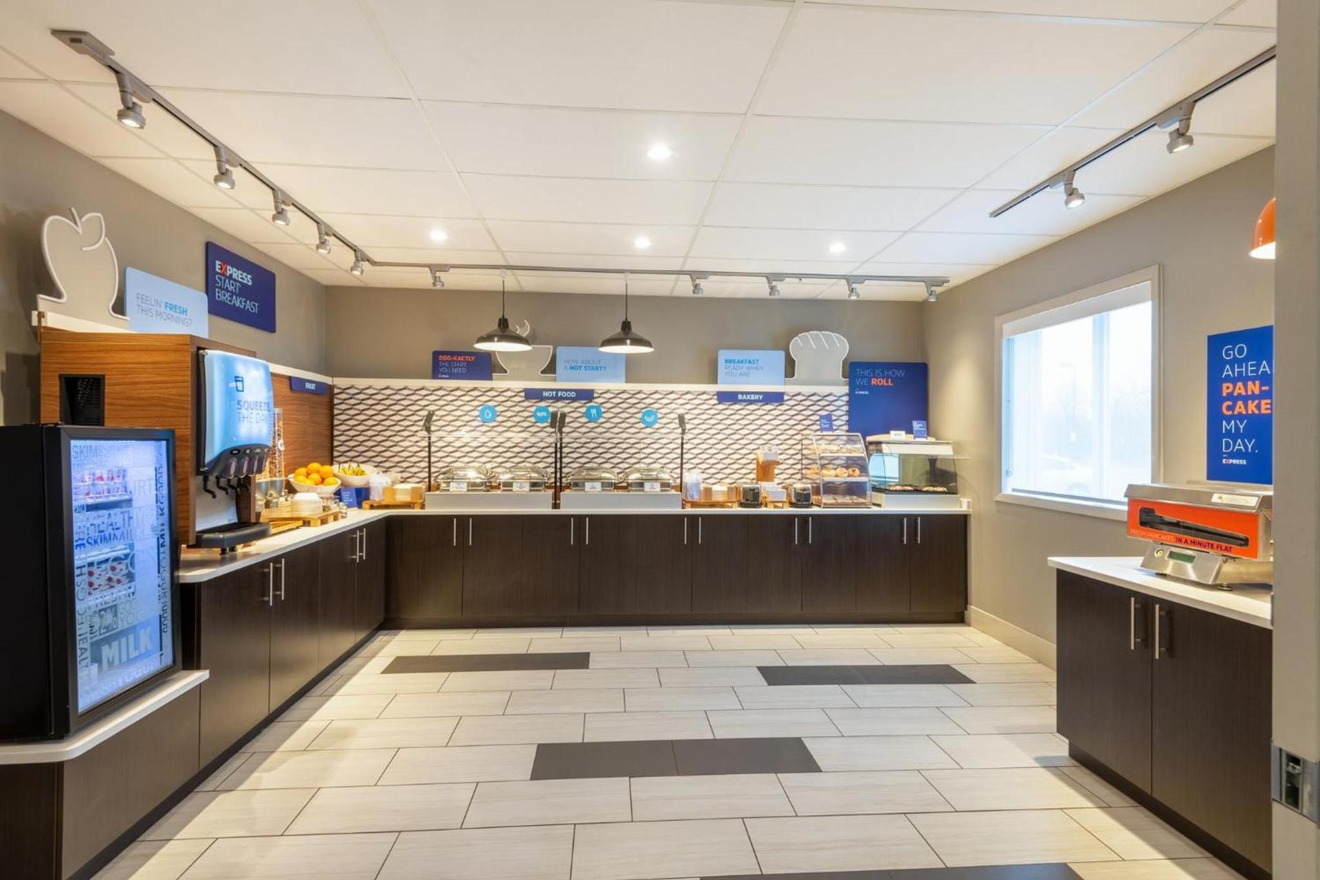 Holiday Inn Express Vermilion by IHG photo 32