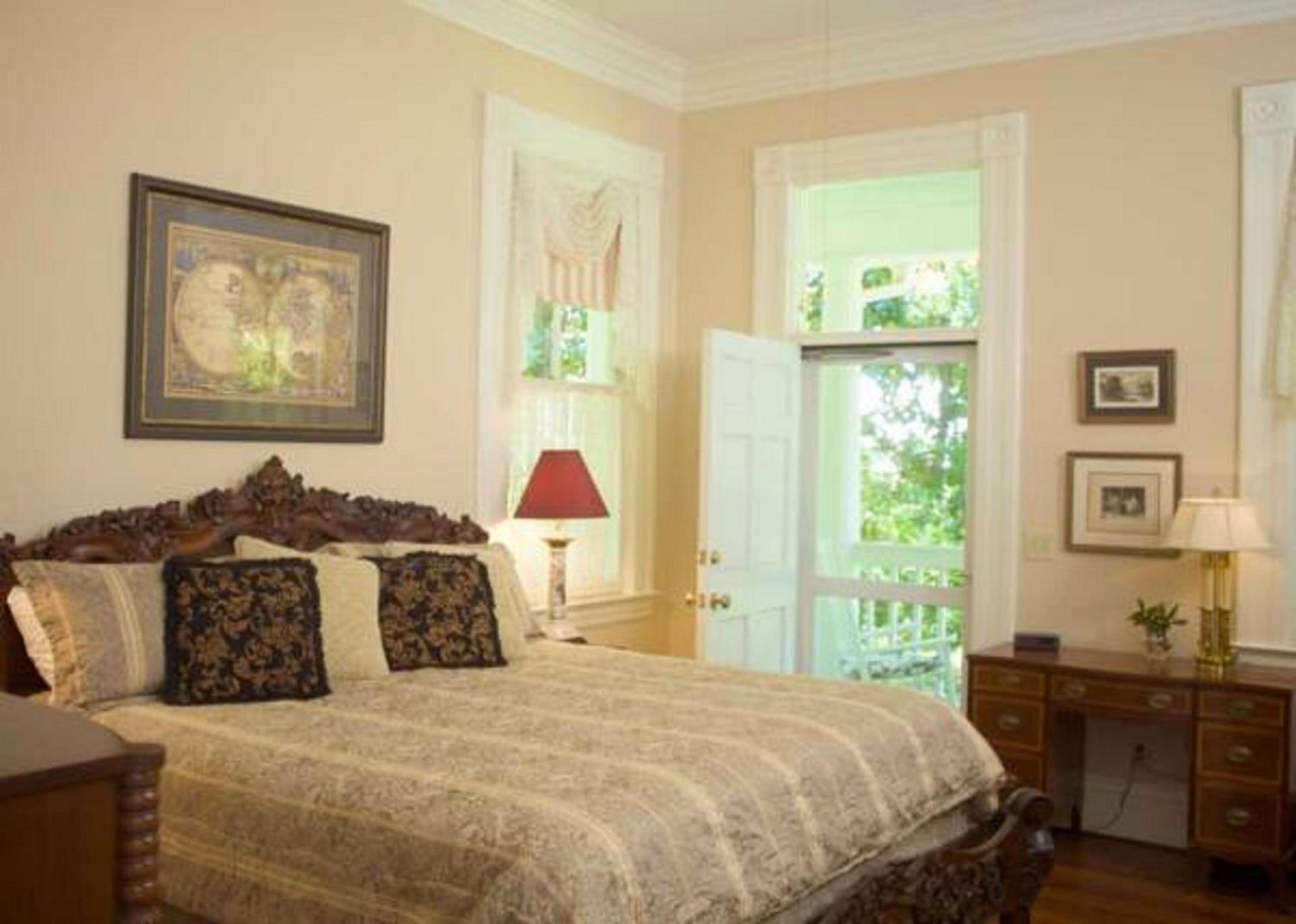 Lookaway Inn photo 52