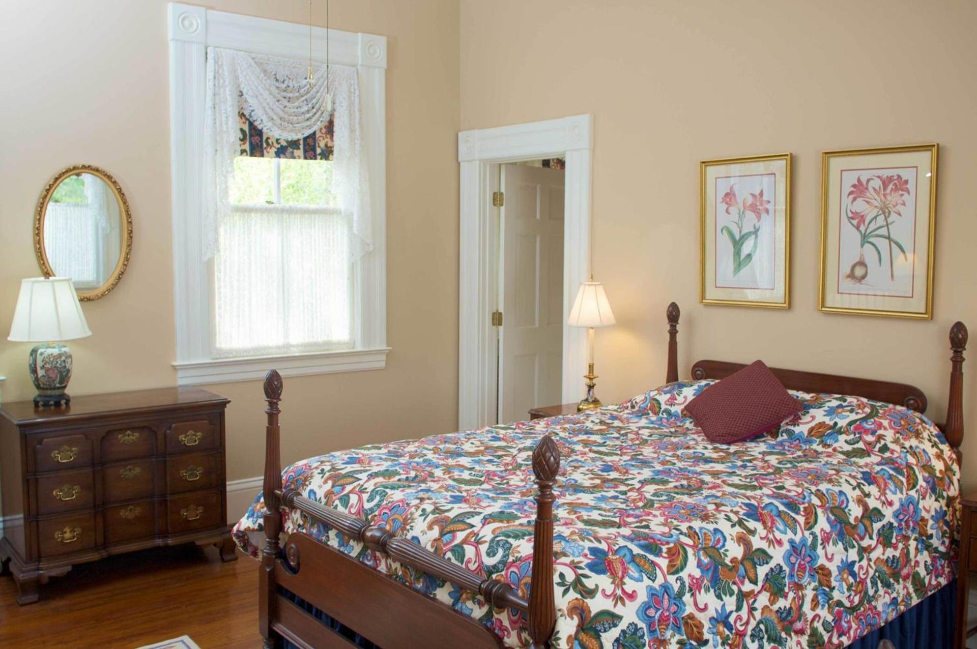 Lookaway Inn photo 6