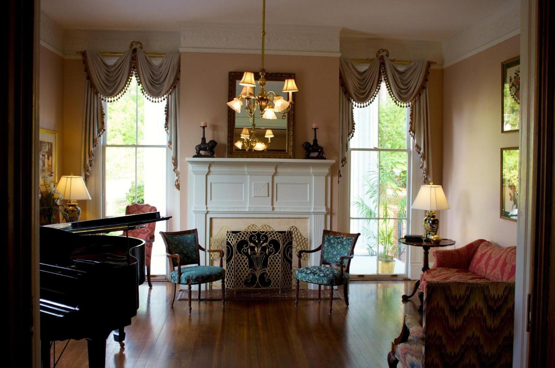 Lookaway Inn photo 13