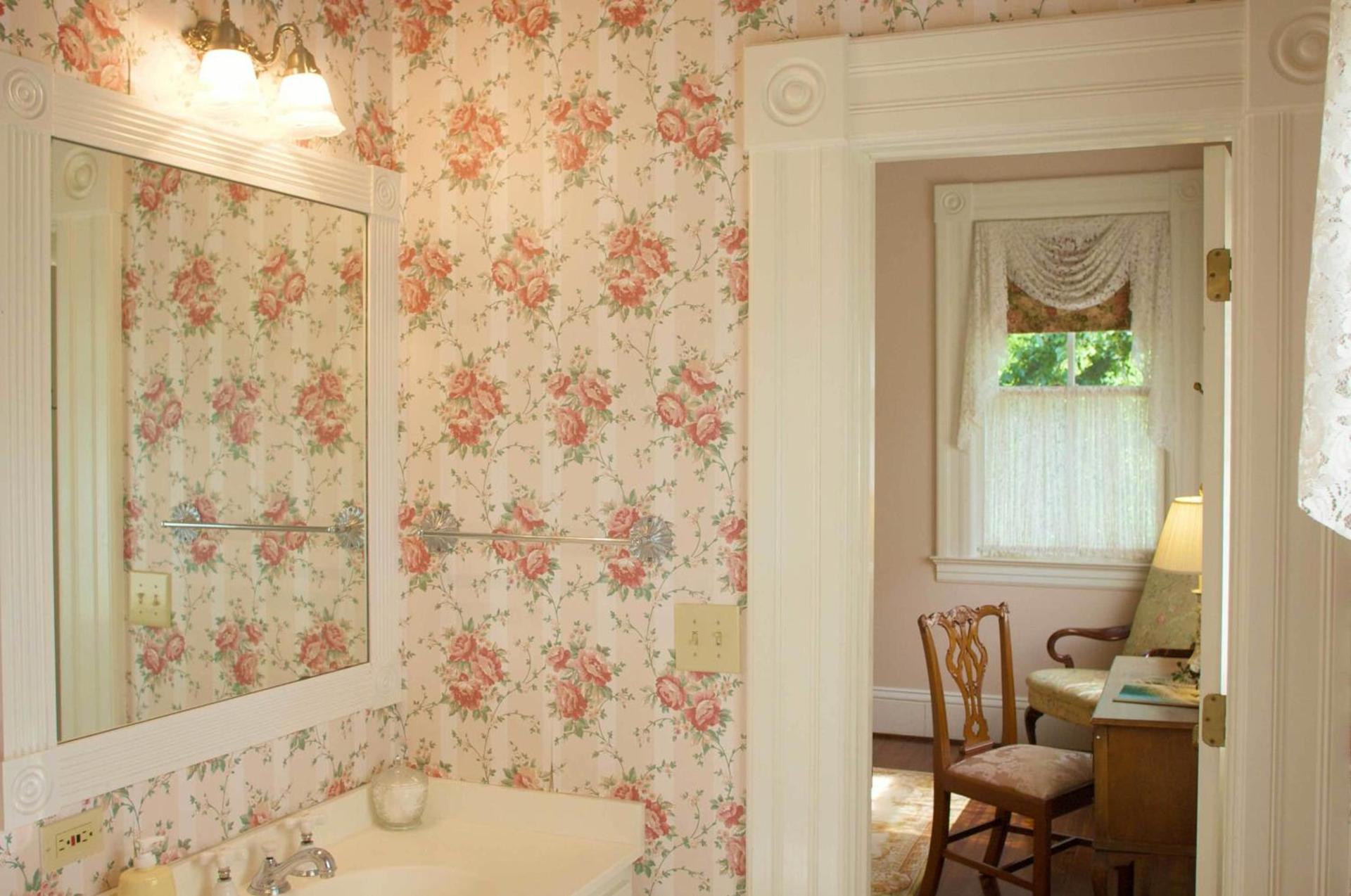 Lookaway Inn photo 18