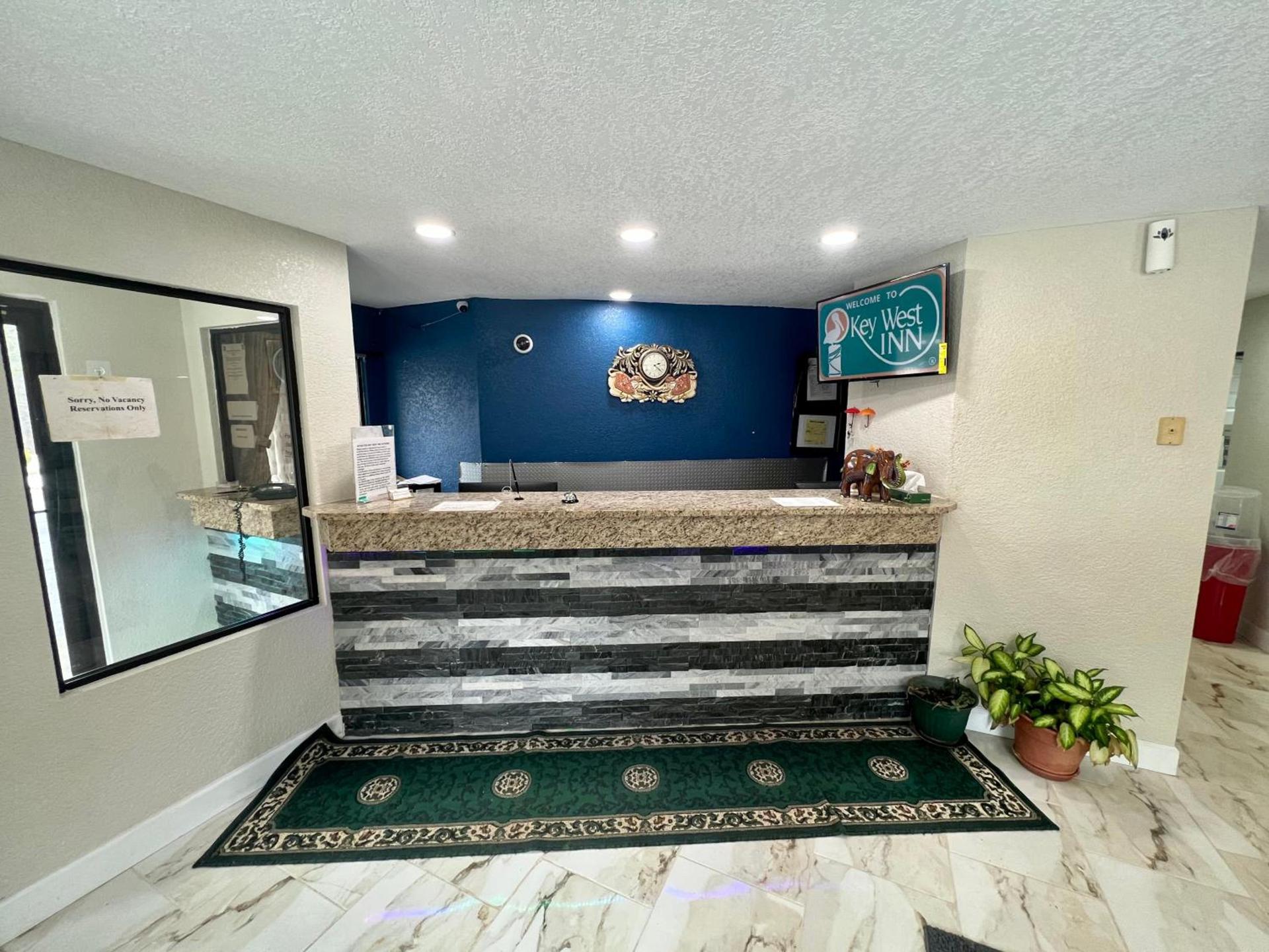 Key West Inn - Roanoke photo 8