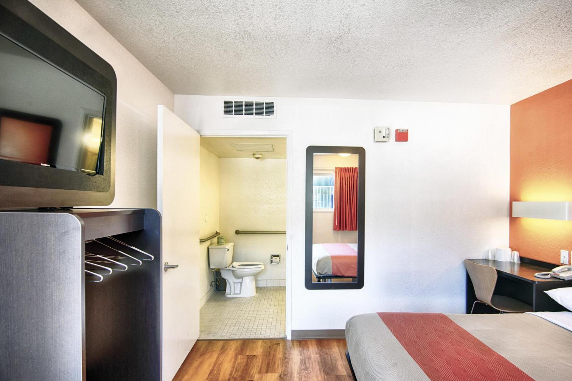 Motel 6-Mammoth Lakes, CA photo 56