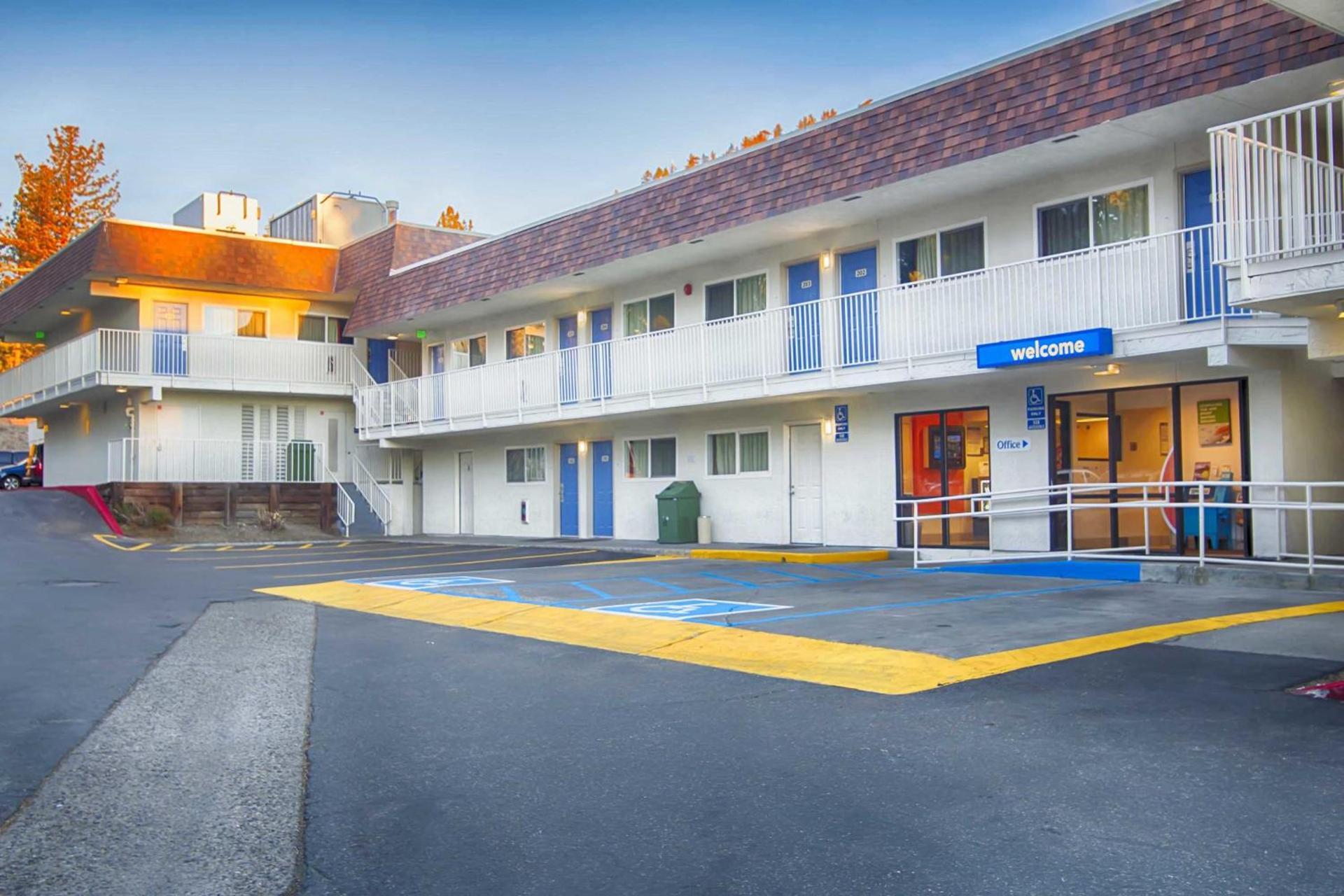 Motel 6-Mammoth Lakes, CA photo 35