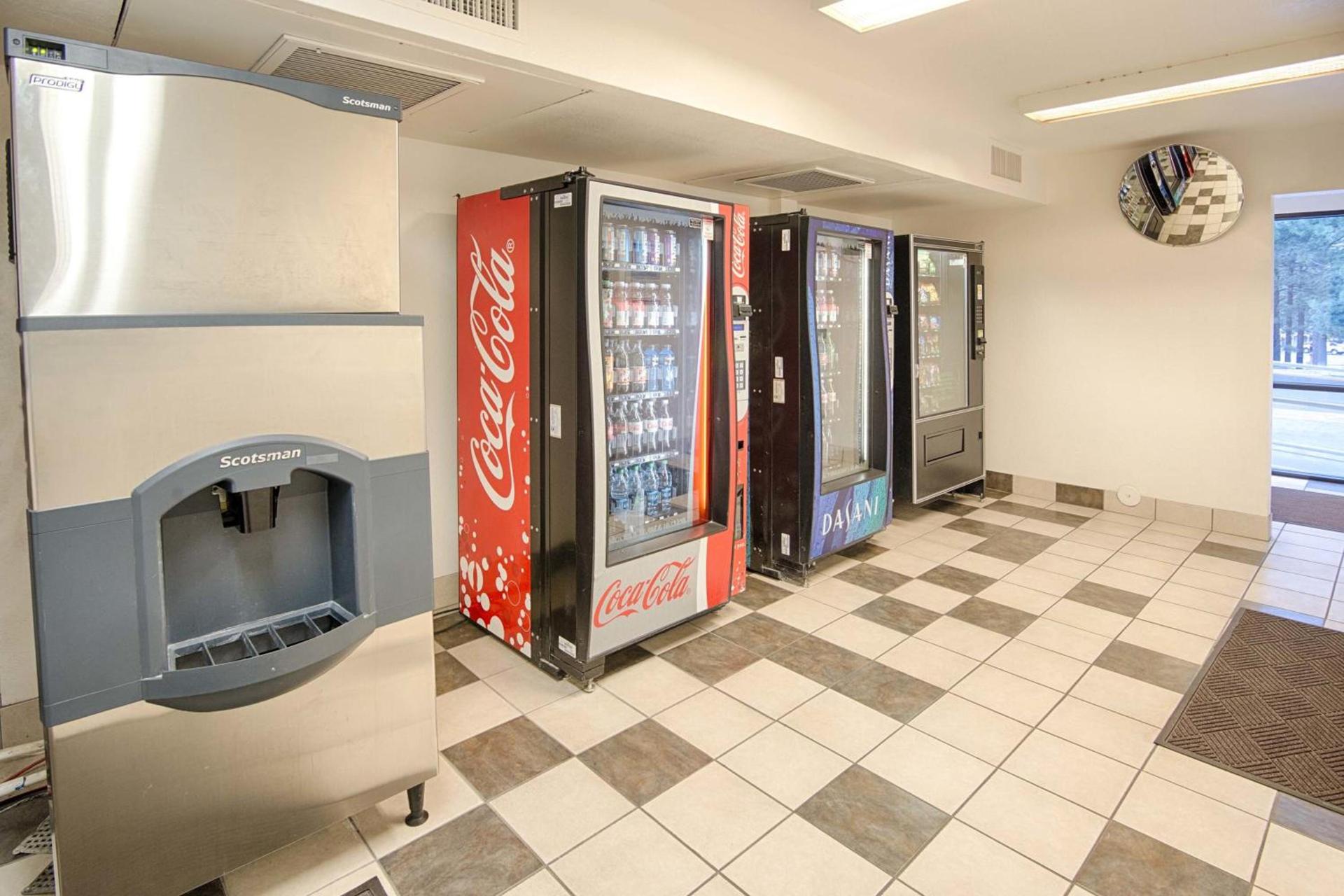 Motel 6-Mammoth Lakes, CA photo 63