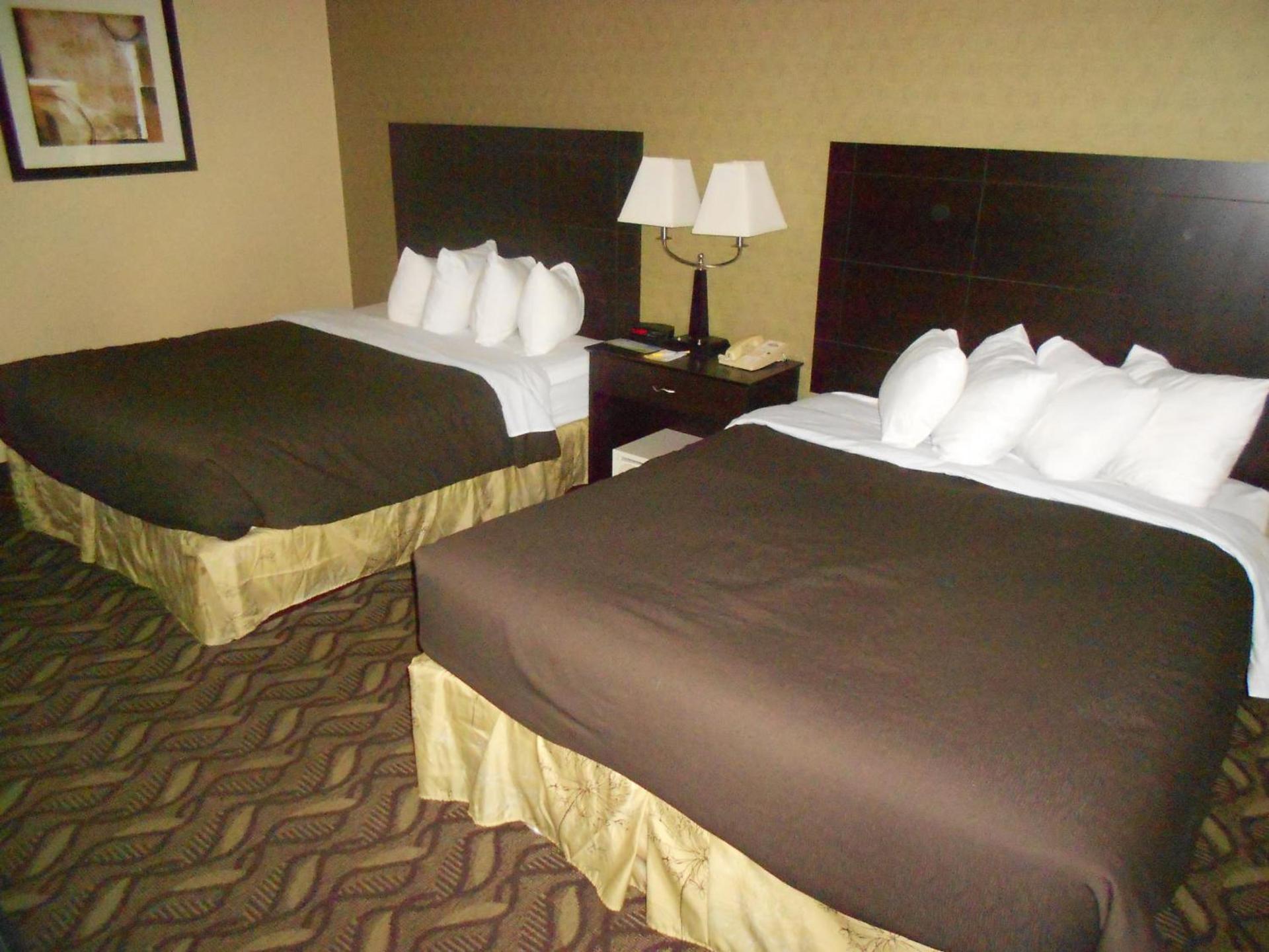 Days Inn by Wyndham Bismarck photo 6