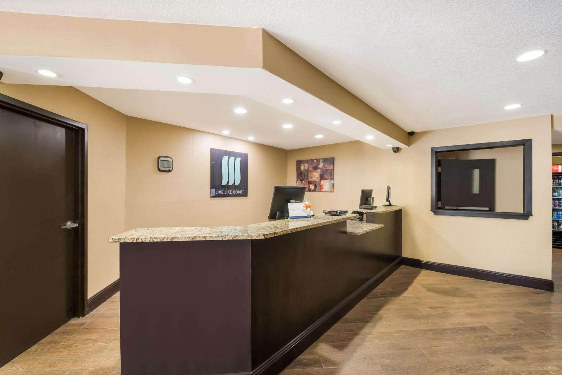 MainStay Suites Chattanooga Hamilton Place photo 3