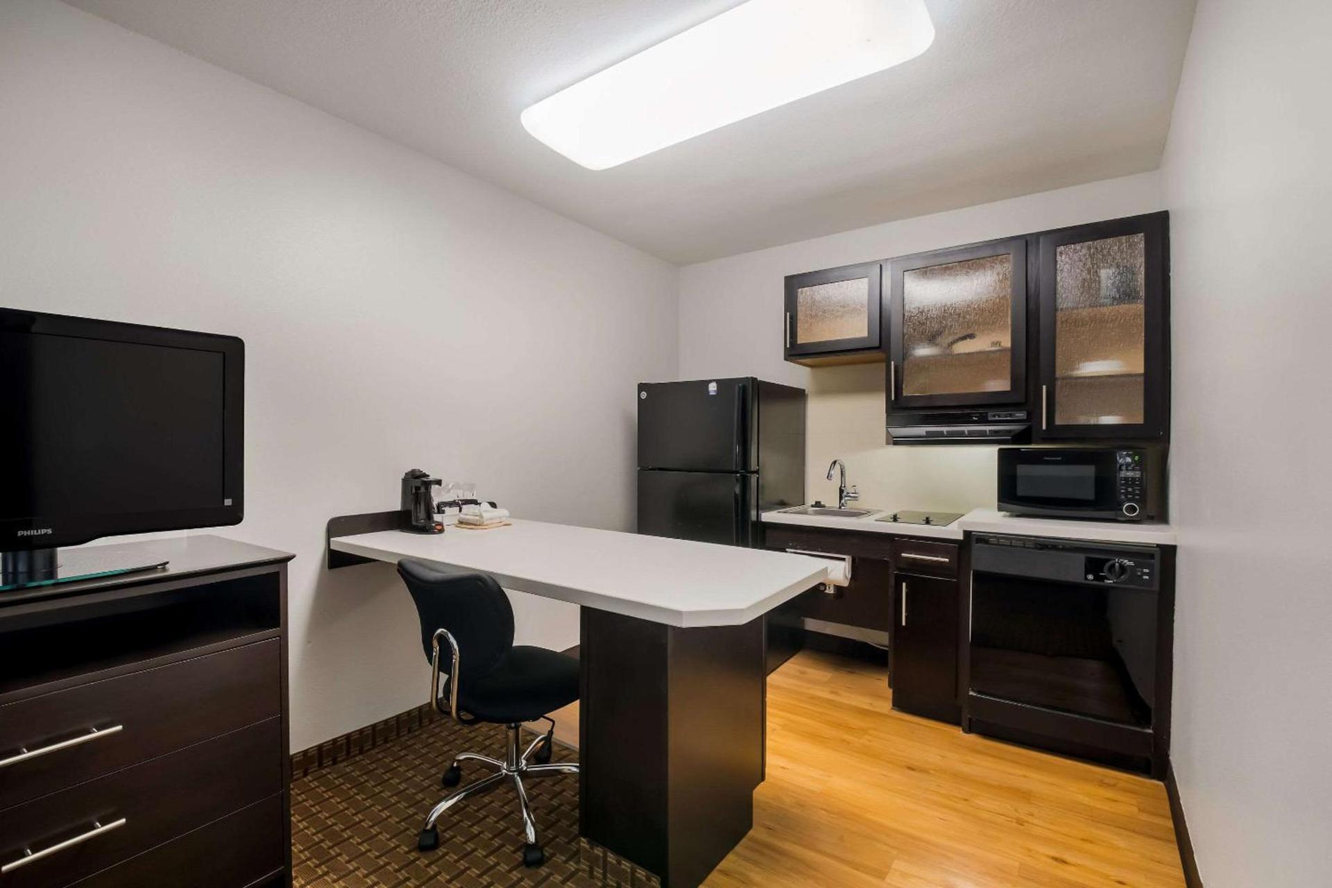 MainStay Suites Chattanooga Hamilton Place photo 10