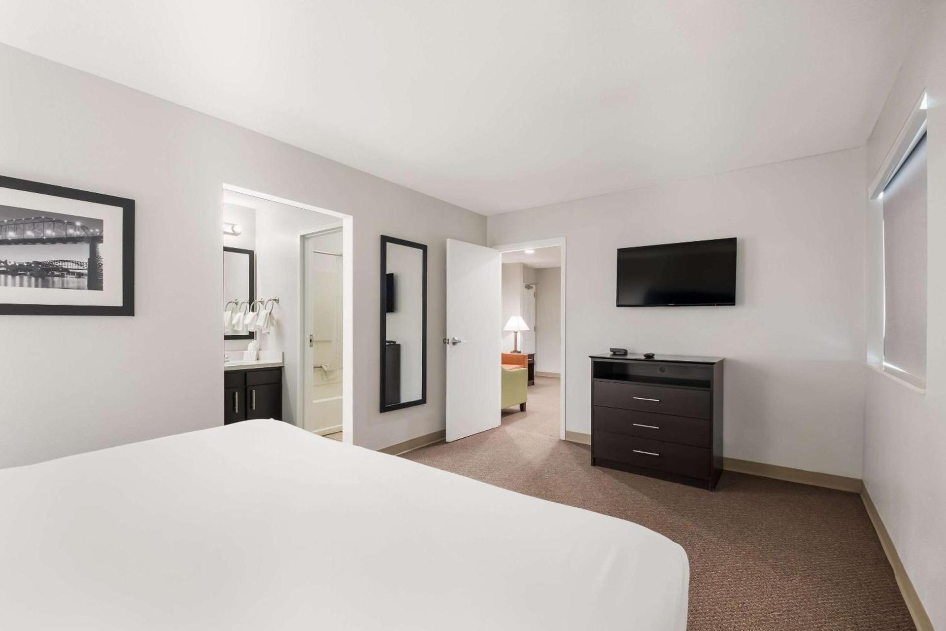 MainStay Suites Chattanooga Hamilton Place photo 26