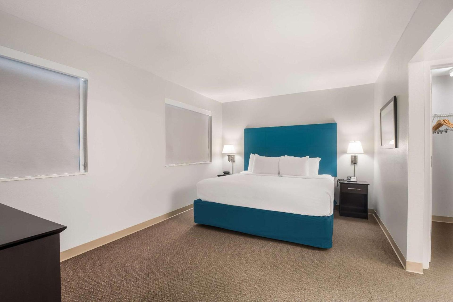 MainStay Suites Chattanooga Hamilton Place photo 25