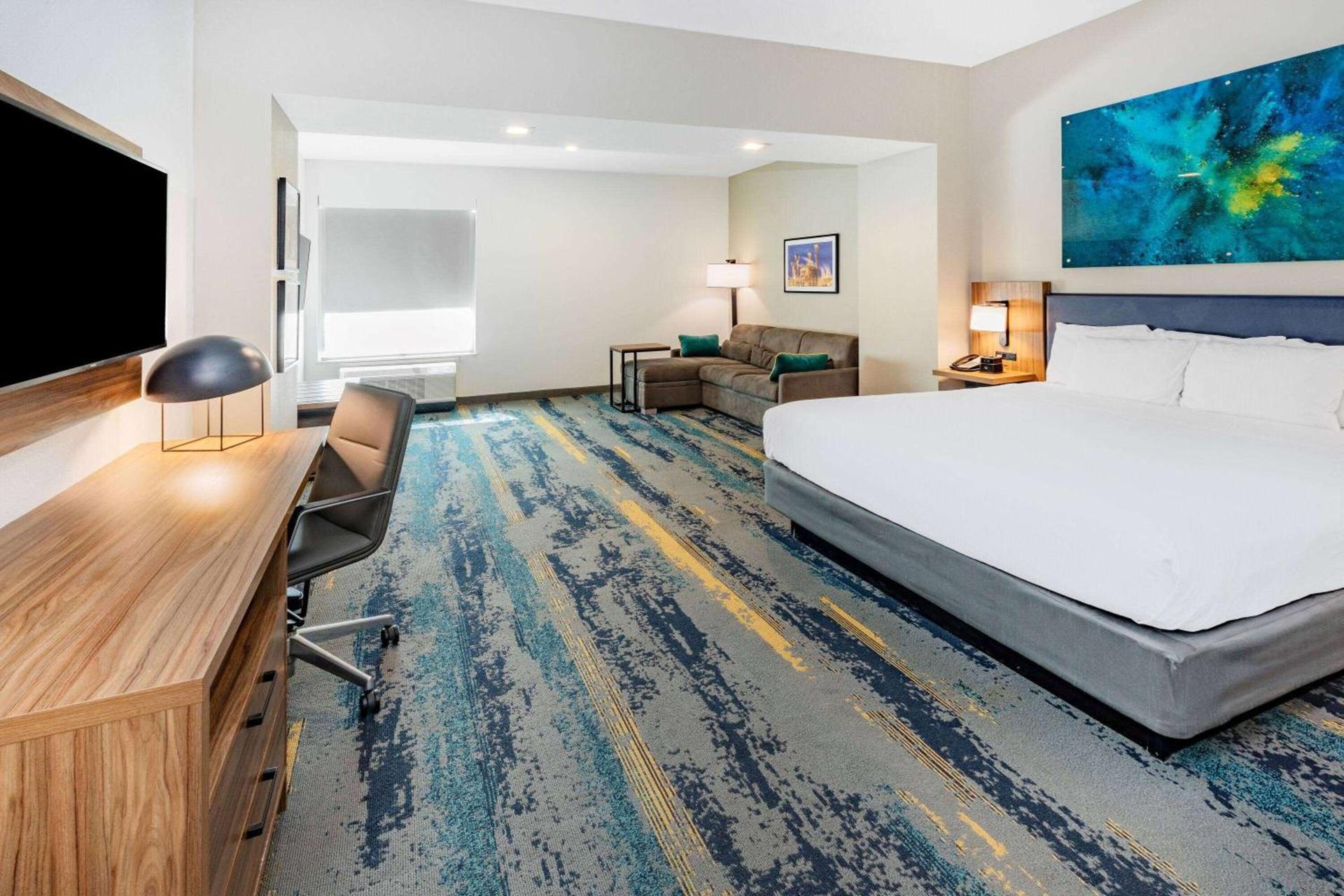 La Quinta Inn & Suites by Wyndham Texas City I 45 Galveston Area photo 19