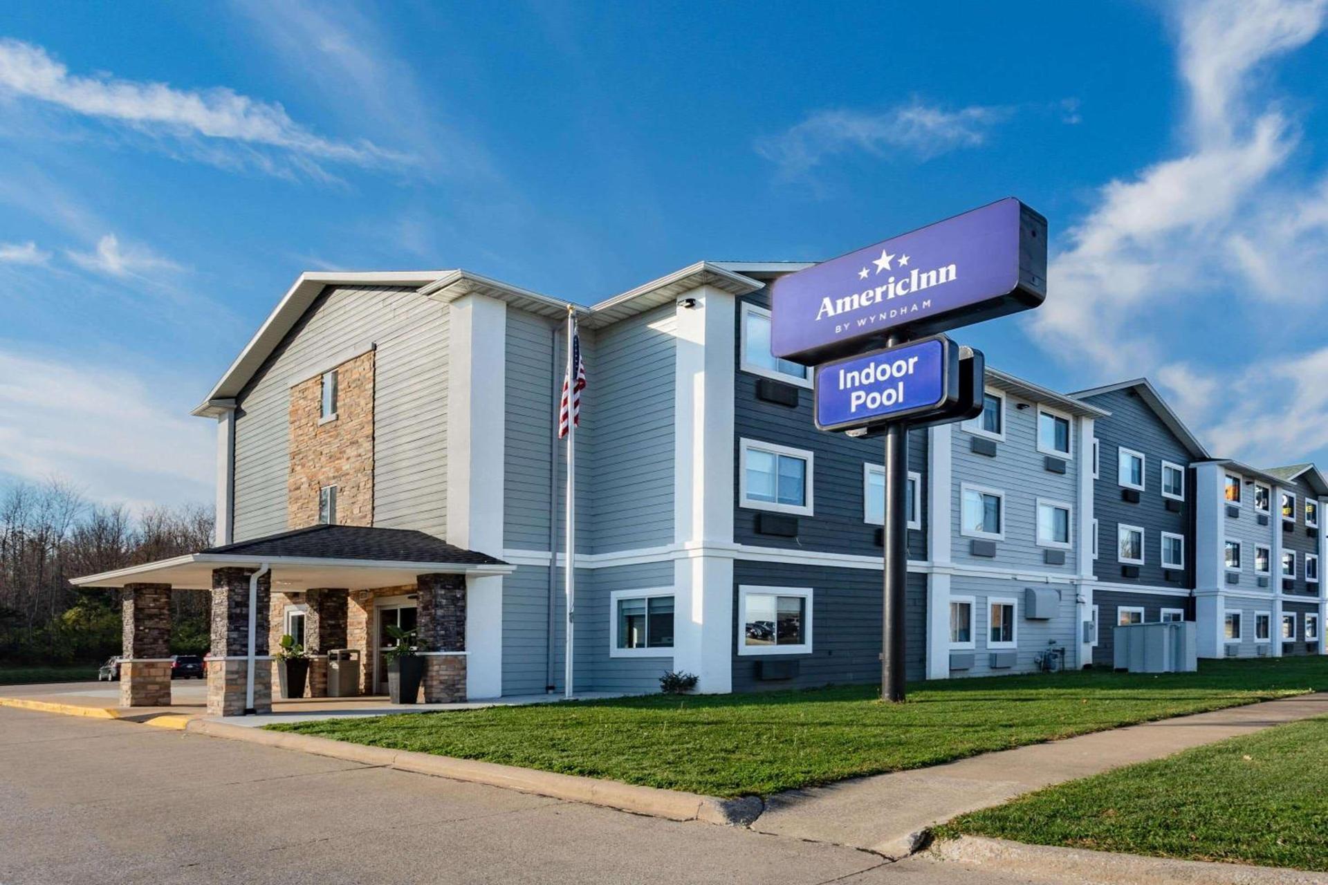 AmericInn by Wyndham Quincy — hotel in Quincy