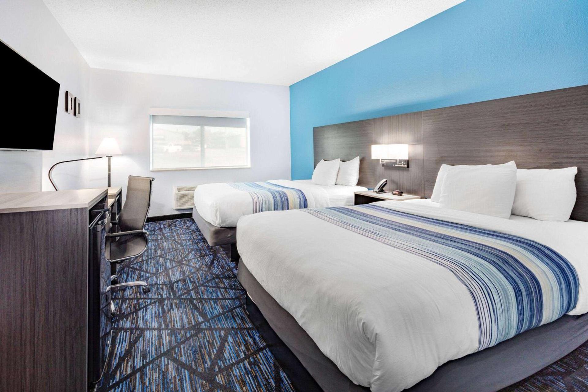 AmericInn by Wyndham Quincy photo 15