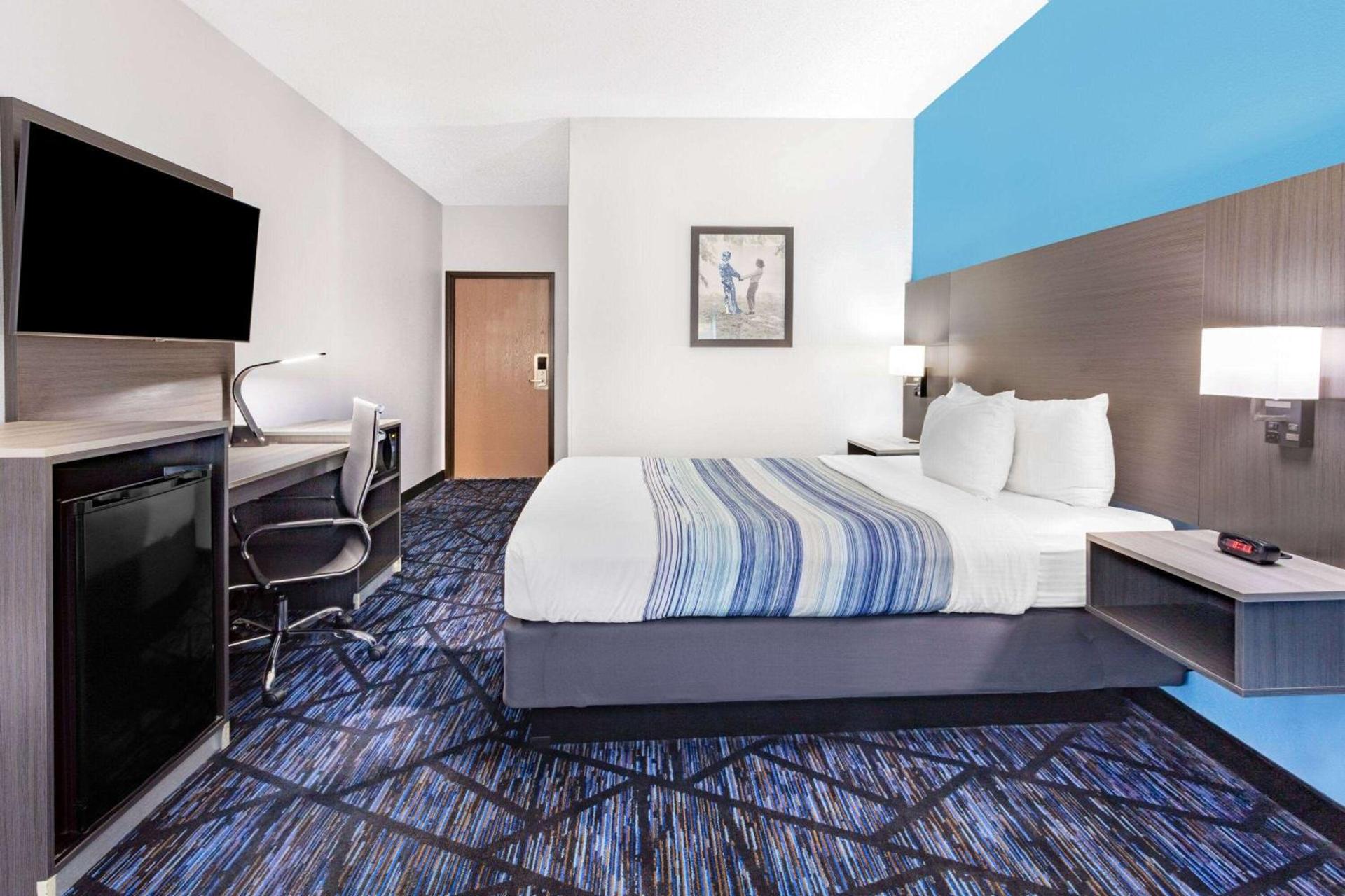 AmericInn by Wyndham Quincy photo 14