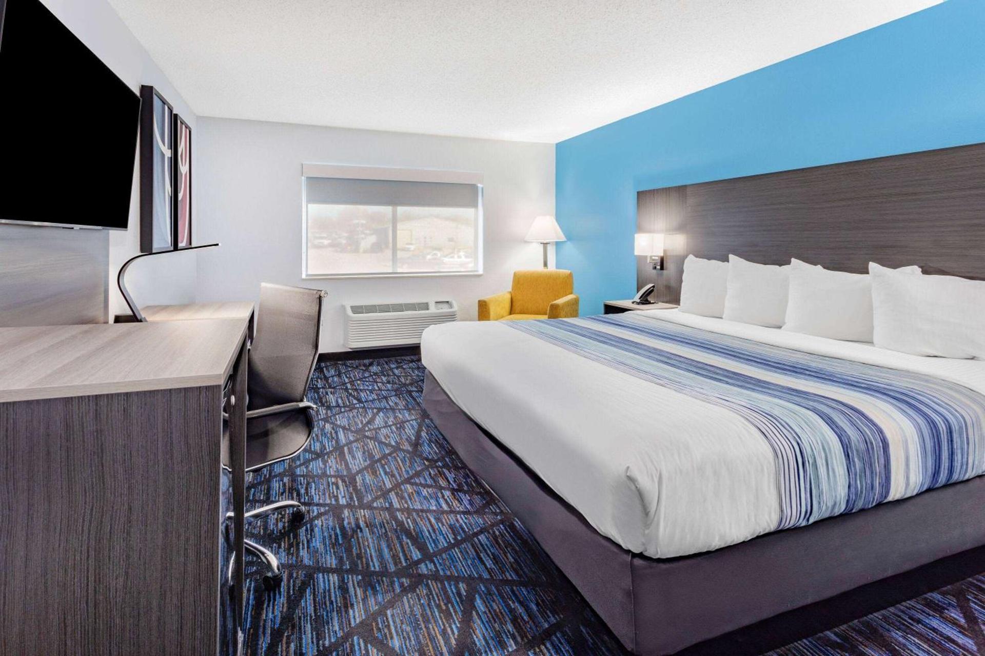 AmericInn by Wyndham Quincy photo 19